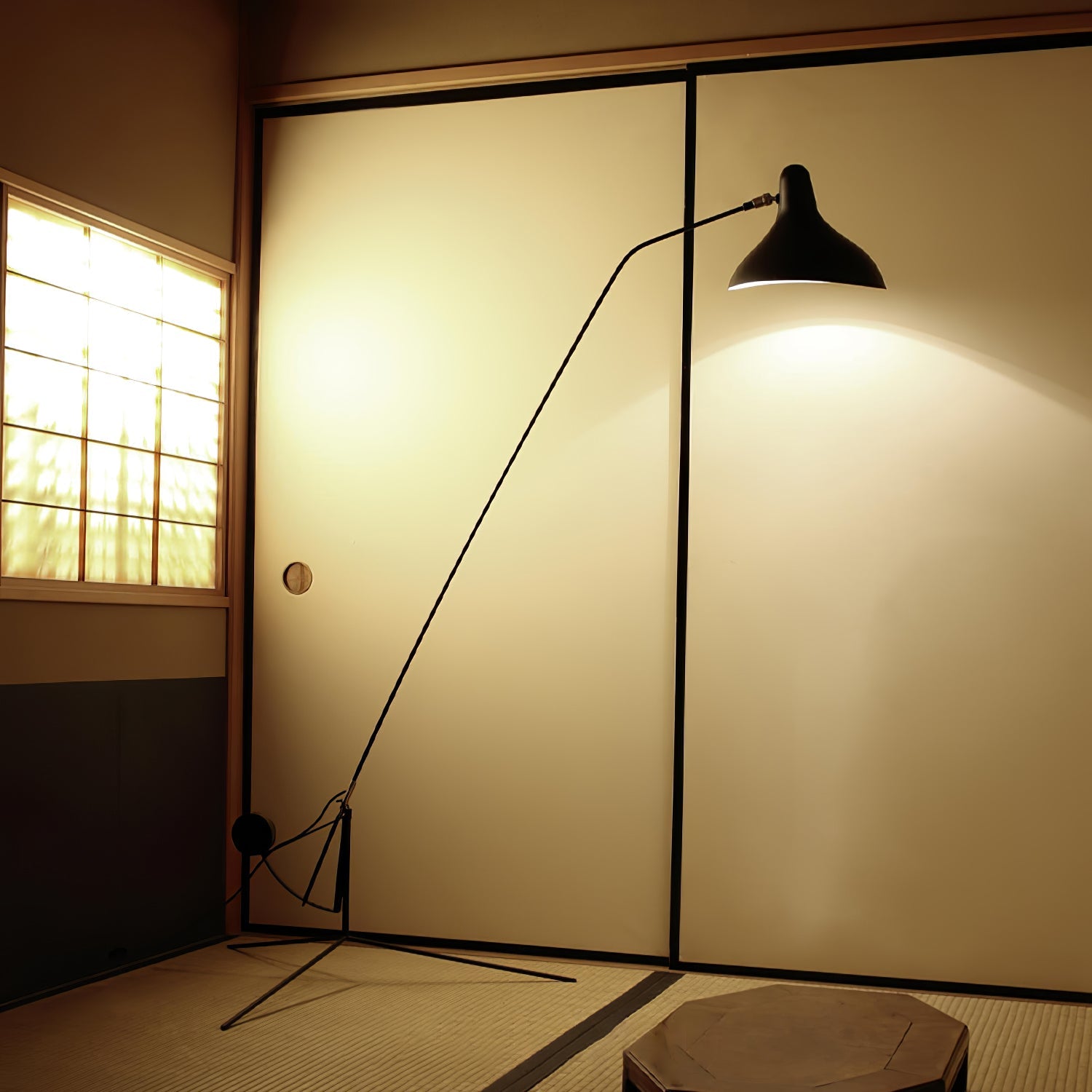 Mantis Arm Floor Lamp - Blowlighting
