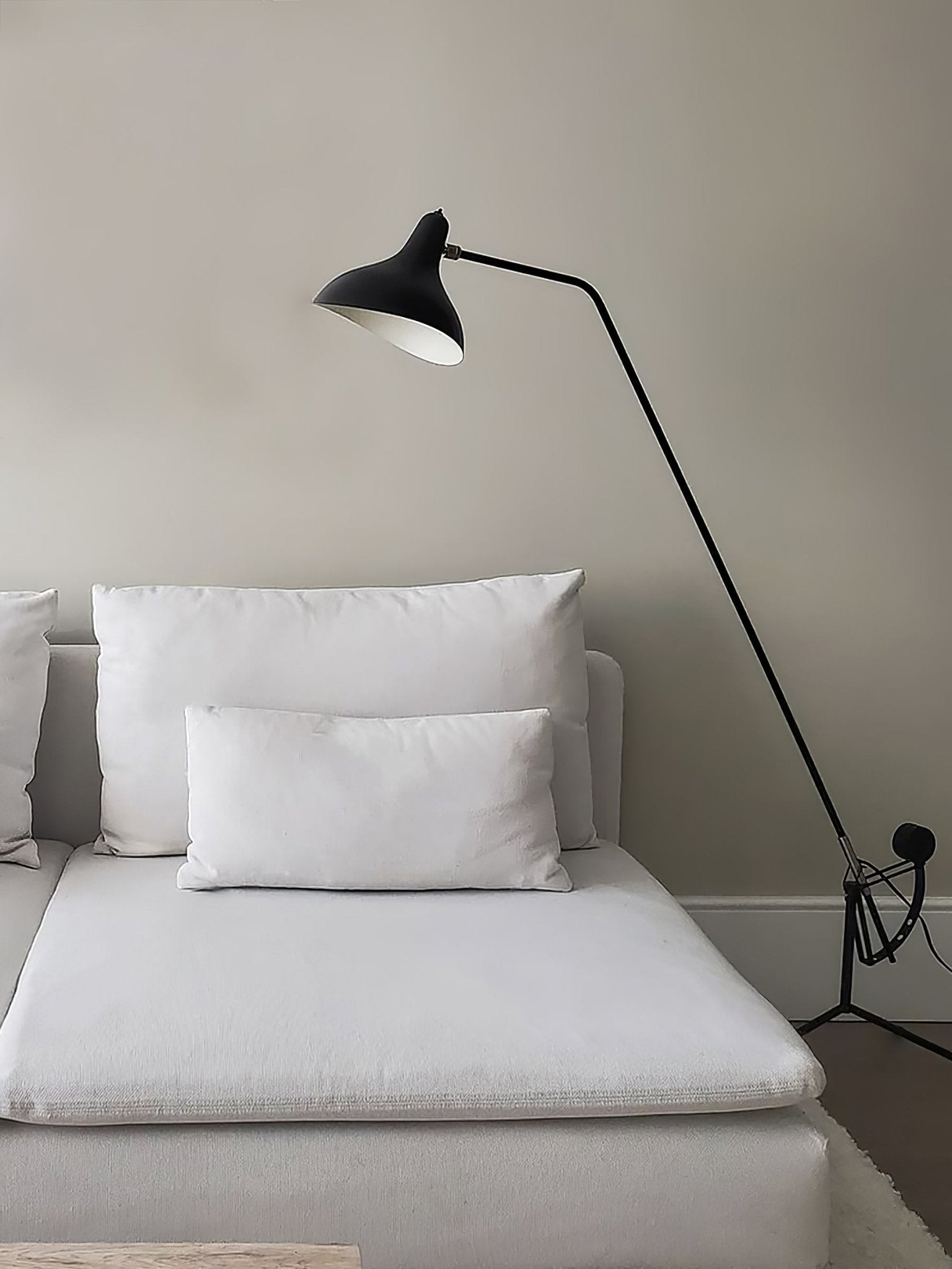 Mantis Arm Floor Lamp - Blowlighting