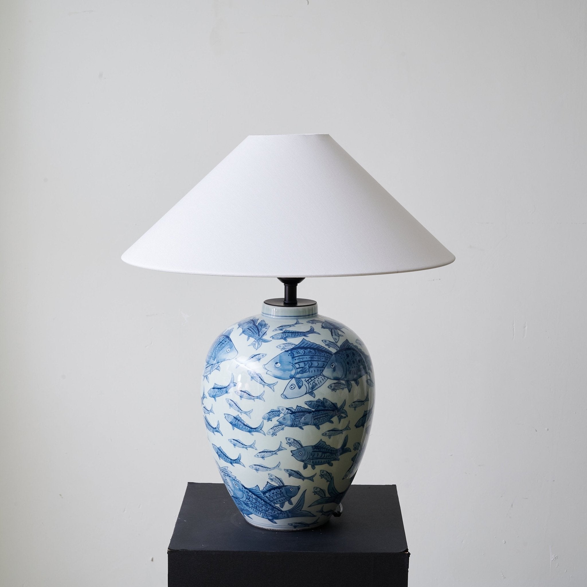 Marina Porcelain Table Lamp - Blowlighting