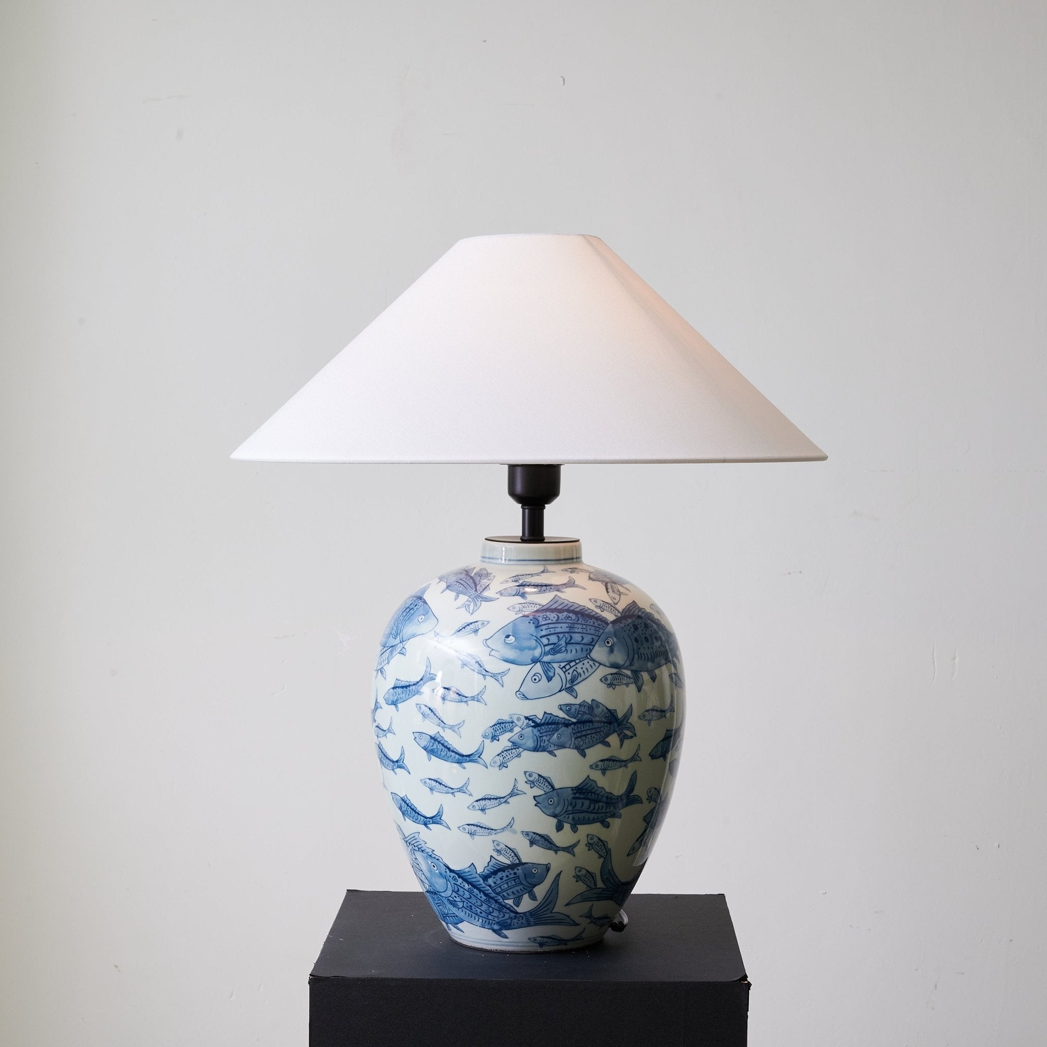 Marina Porcelain Table Lamp - Blowlighting