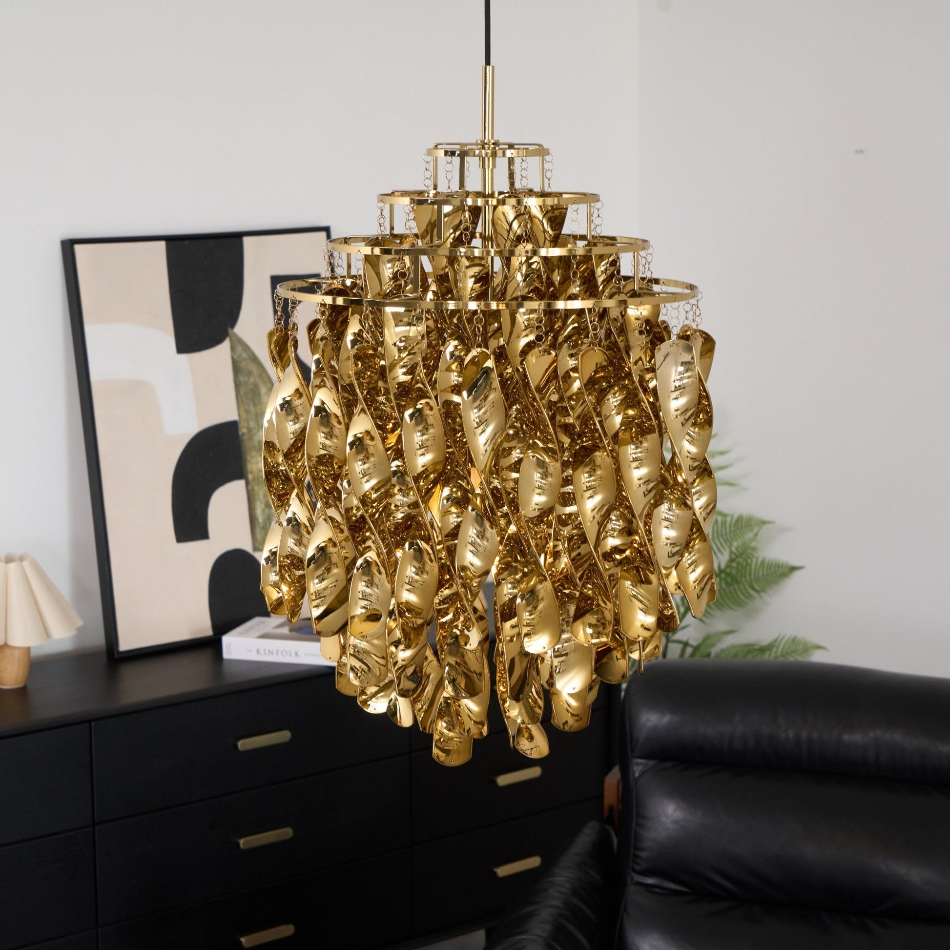 Isoran Luxe Acrylic Chandelier - Blowlighting