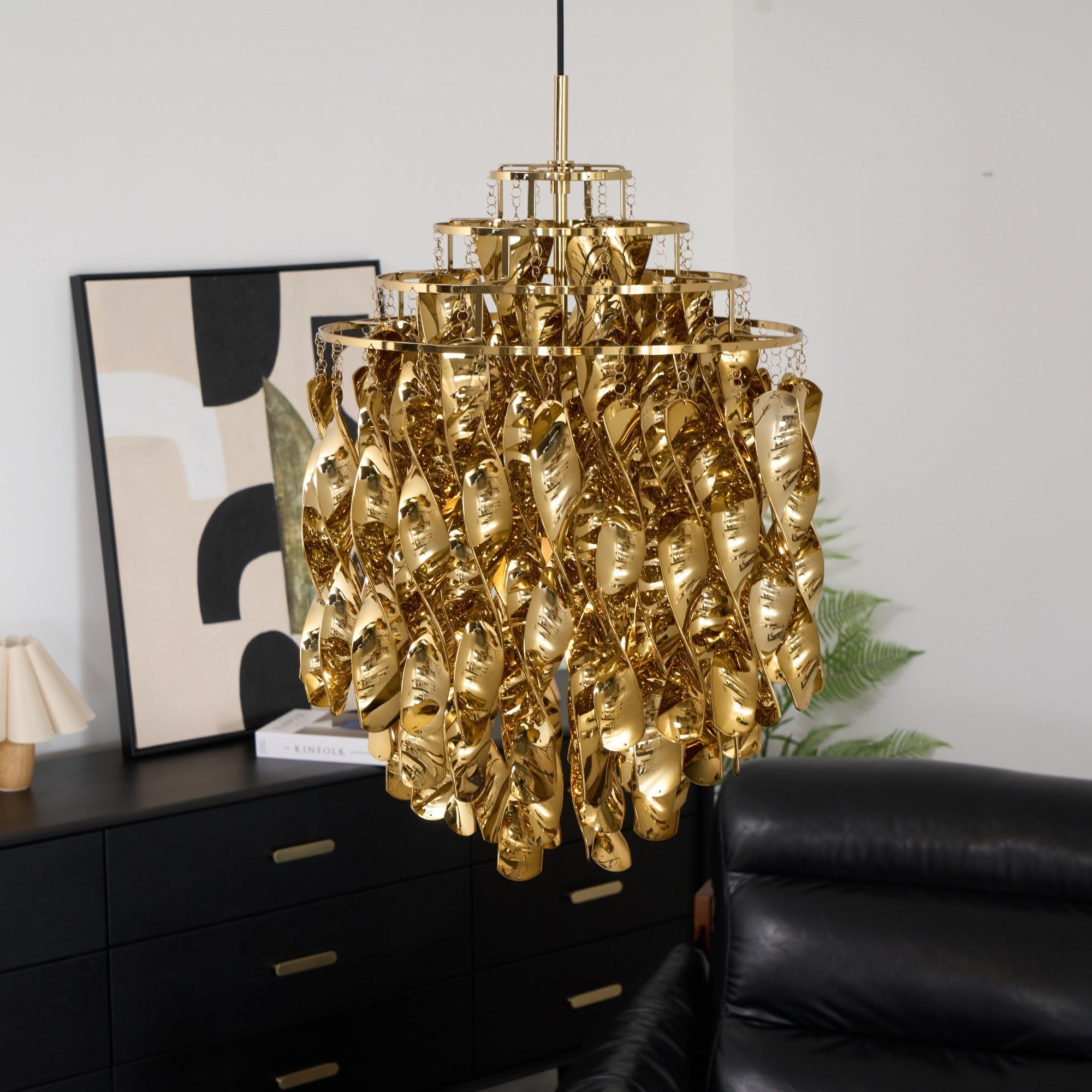 Isoran Luxe Acrylic Chandelier - Blowlighting