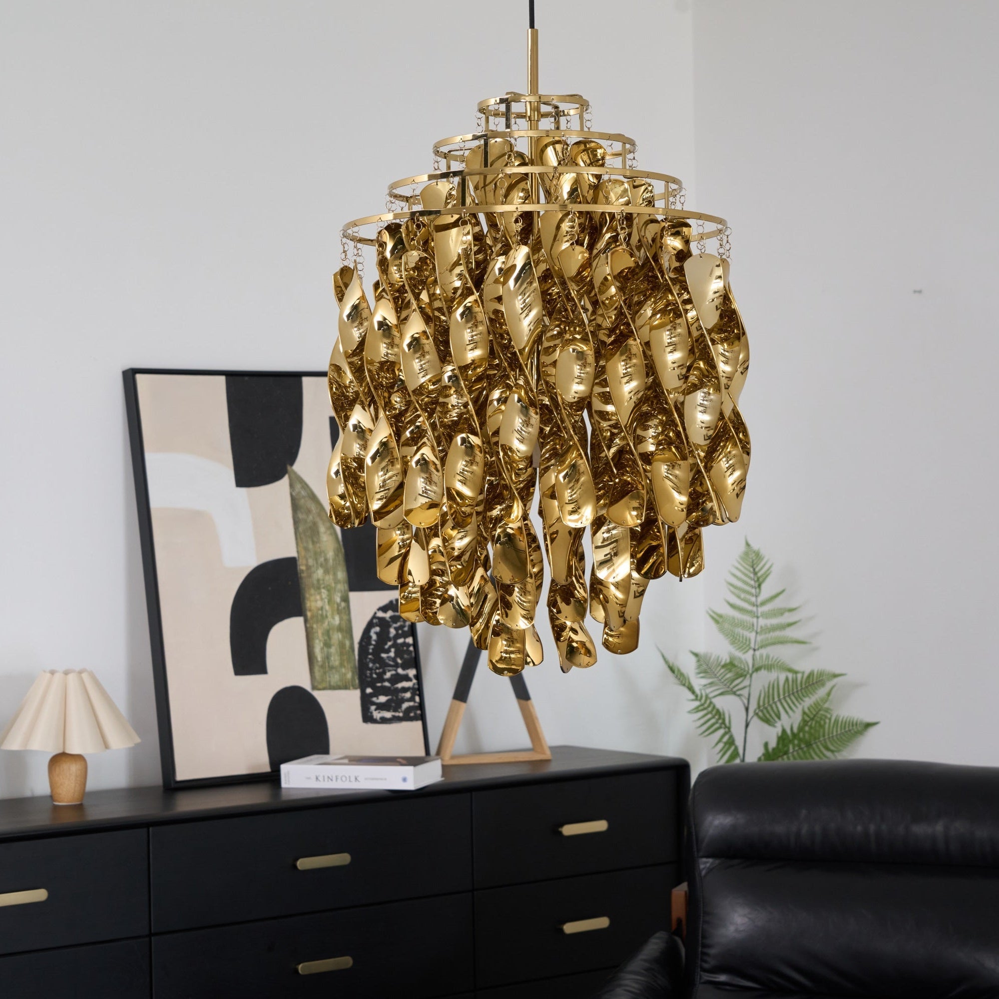 Isoran Luxe Acrylic Chandelier - Blowlighting