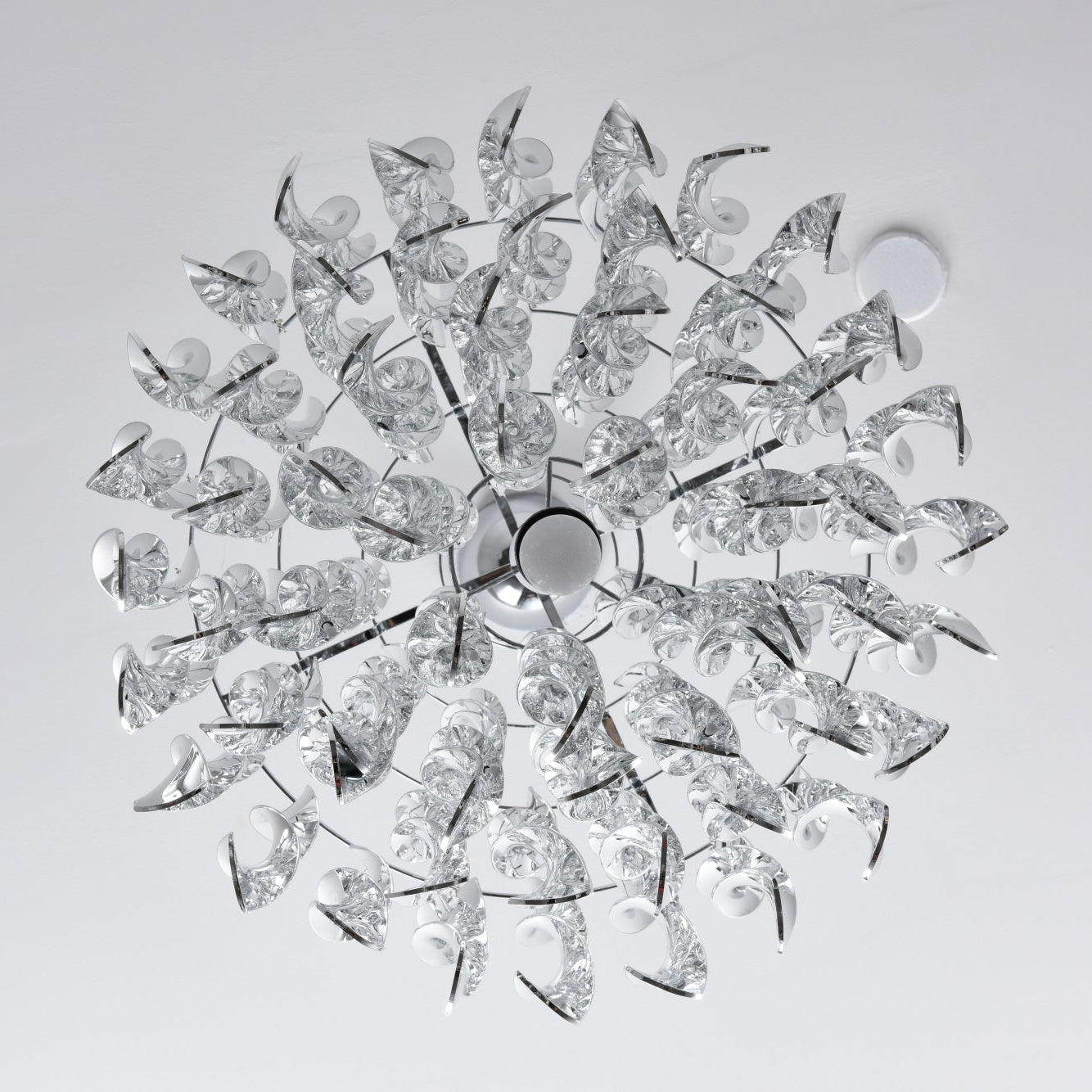 Isoran Luxe Acrylic Chandelier - Blowlighting