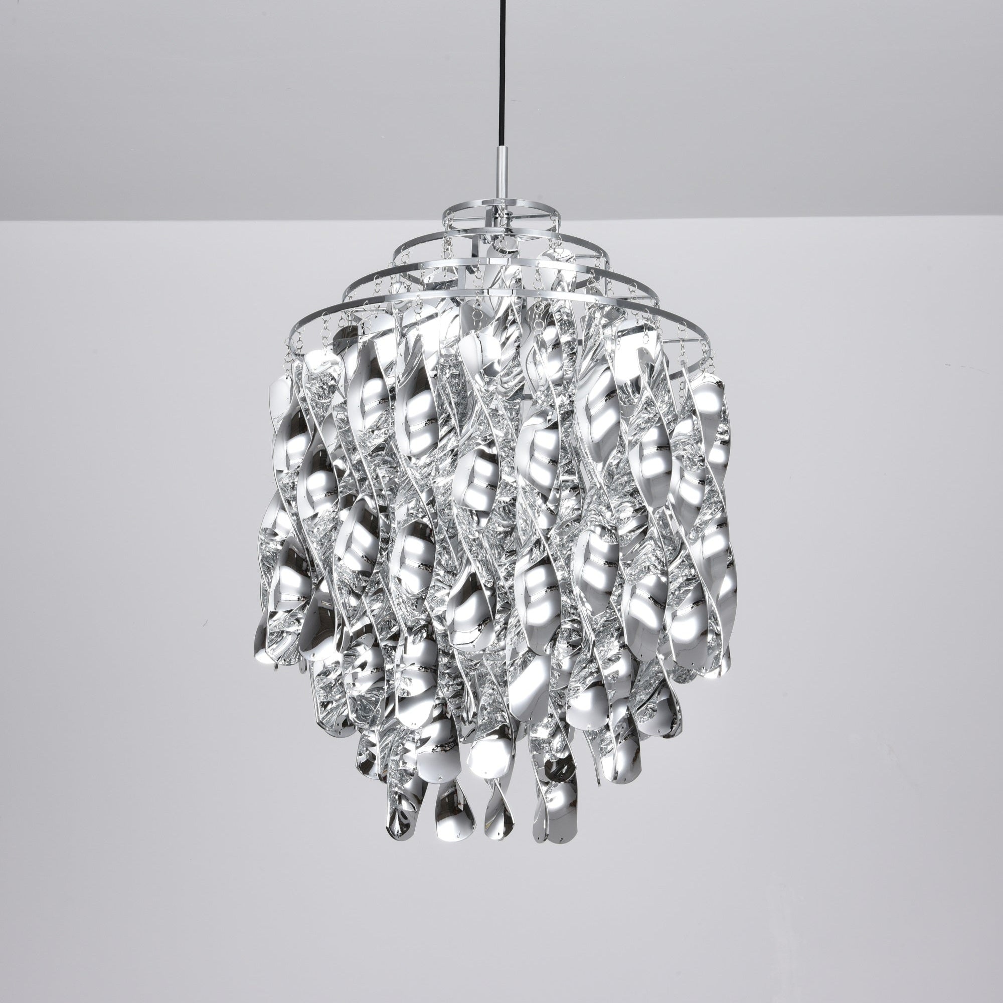 Isoran Luxe Acrylic Chandelier - Blowlighting