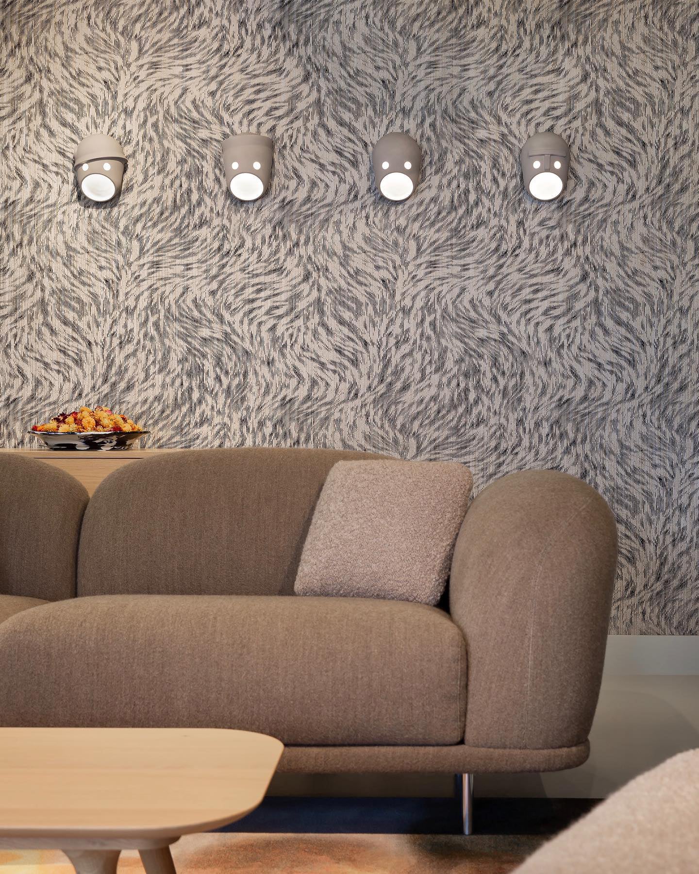 Mask Wall Light - Blowlighting