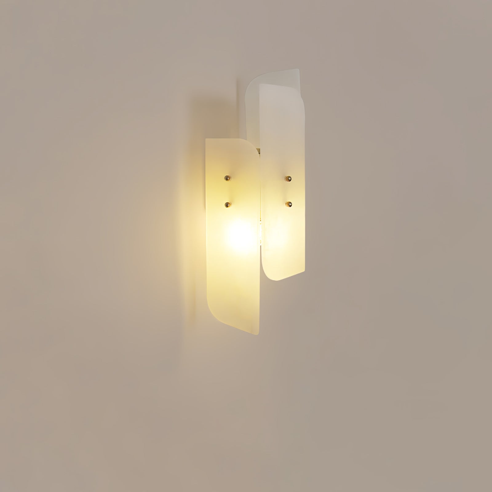 Veyra Alabaster Wall Sconce - Blowlighting