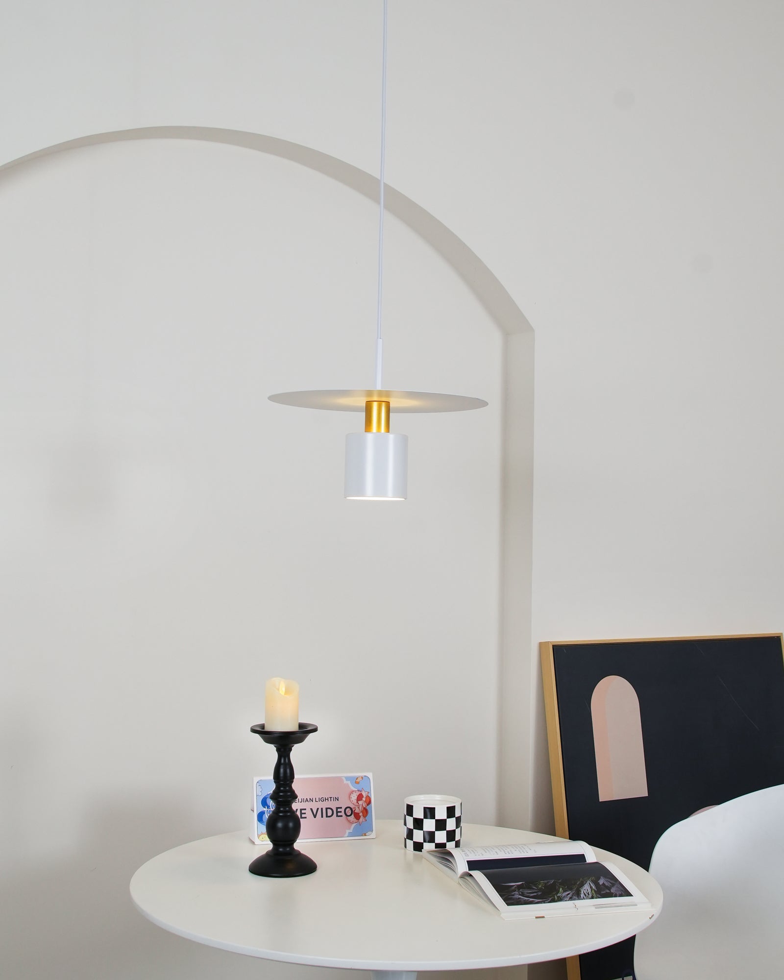 Mercer Halo Pendant Lamp - Blowlighting