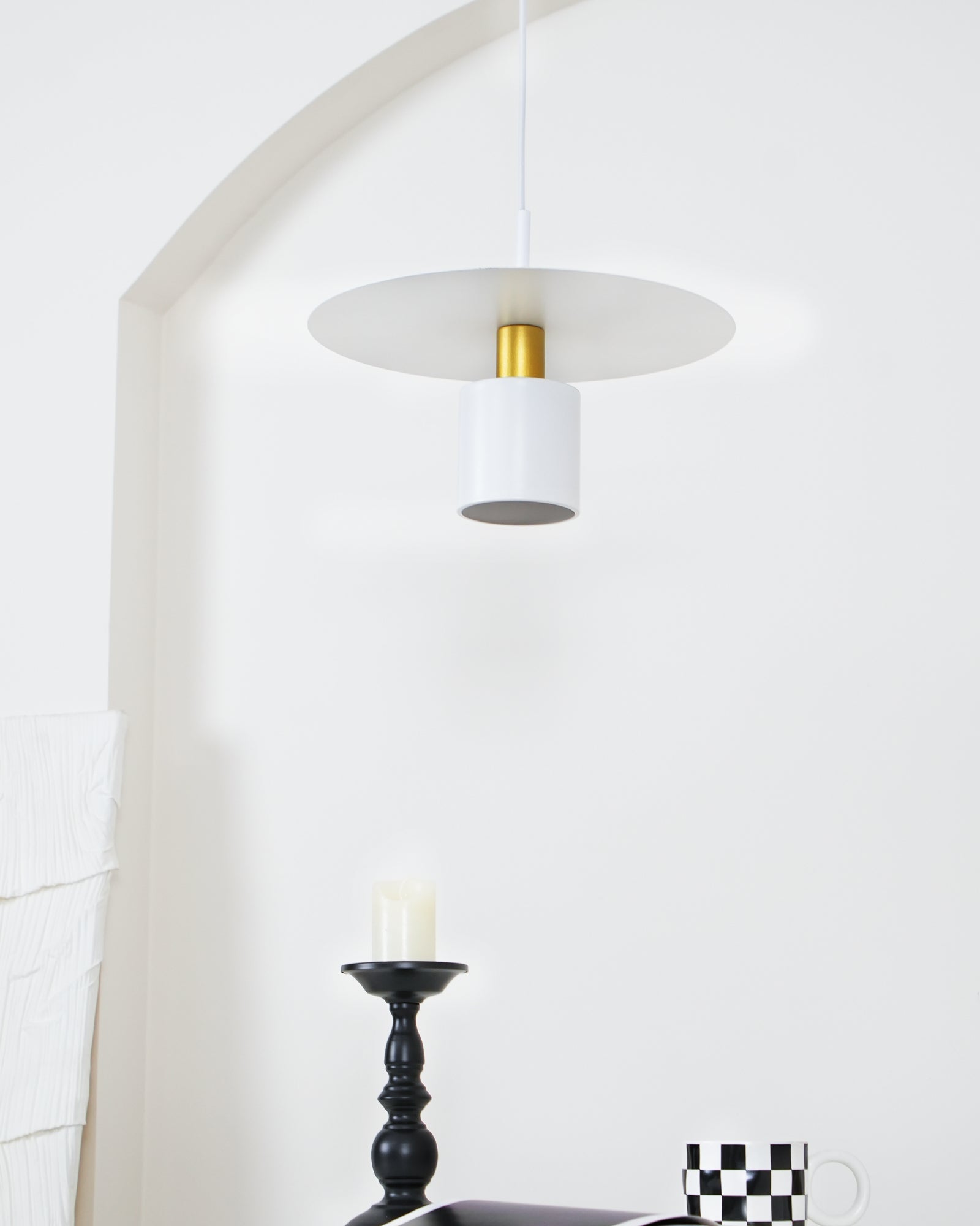 Mercer Halo Pendant Lamp - Blowlighting