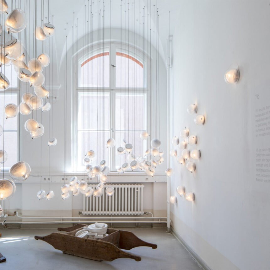 Mesh Glass Wall Lamp - Blowlighting