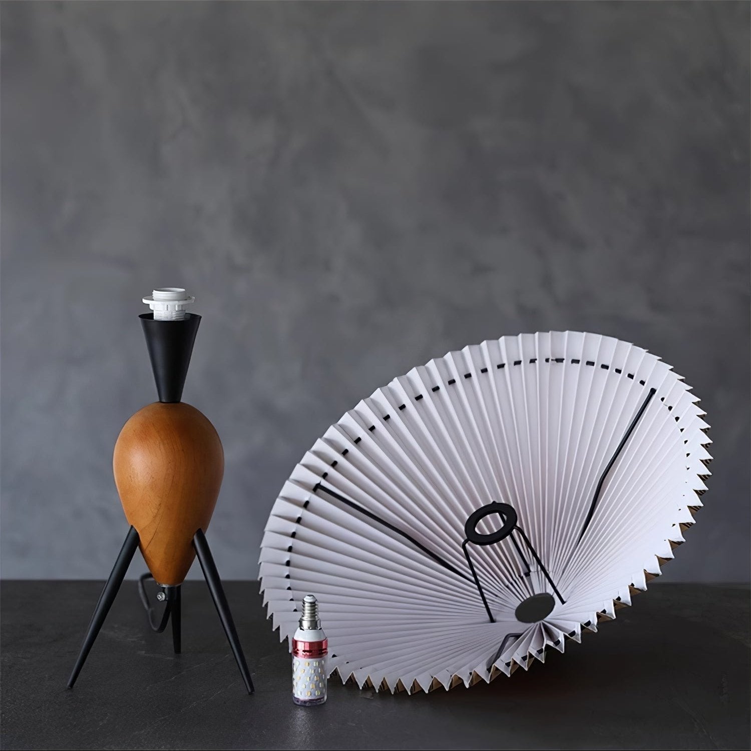 Mian Table Lamp - Blowlighting