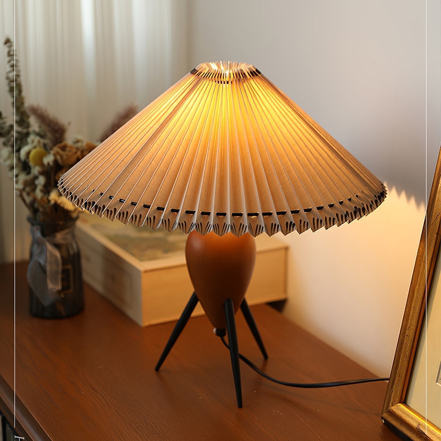 Mian Table Lamp - Blowlighting