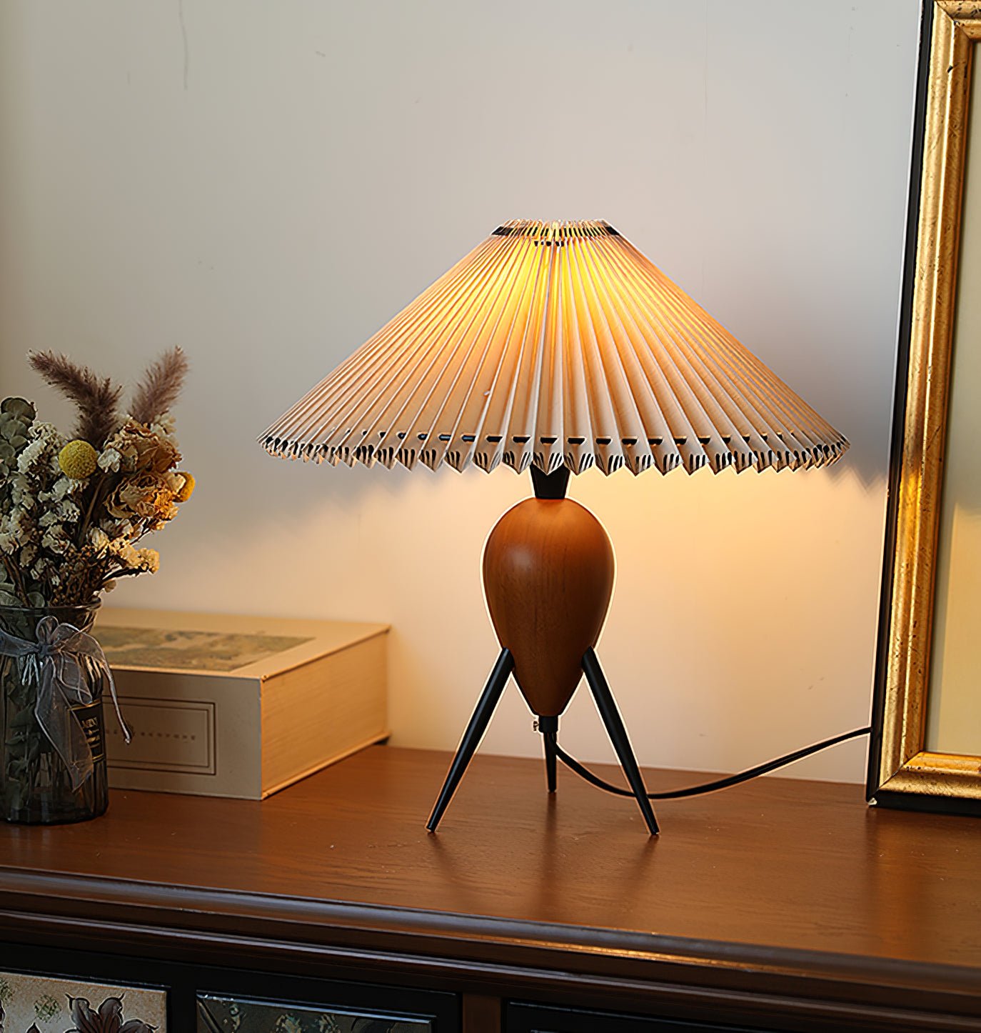 Mian Table Lamp - Blowlighting