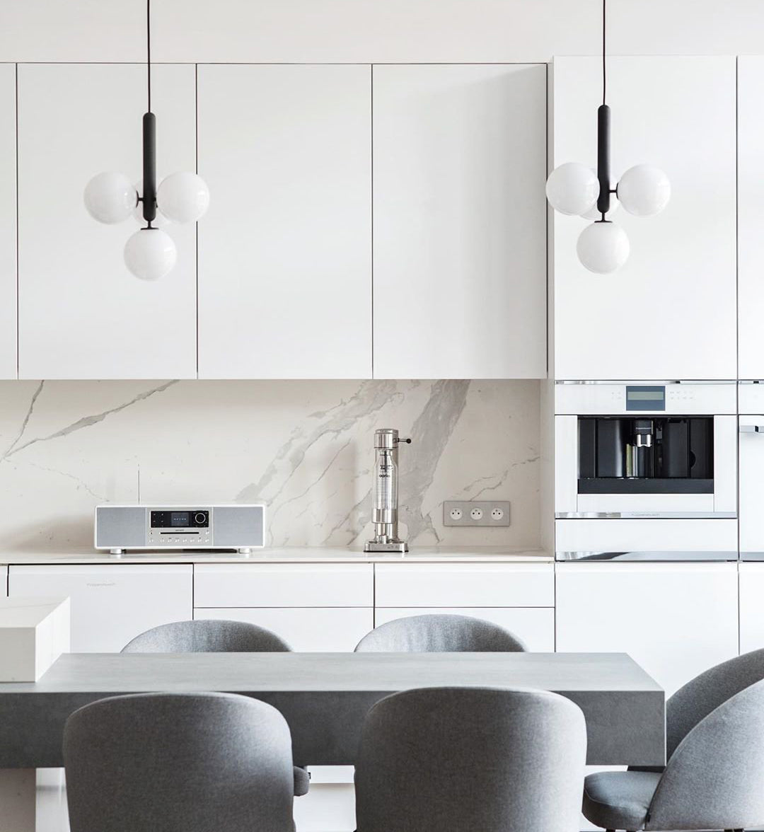 Miira Brass Pendant Light - Blowlighting