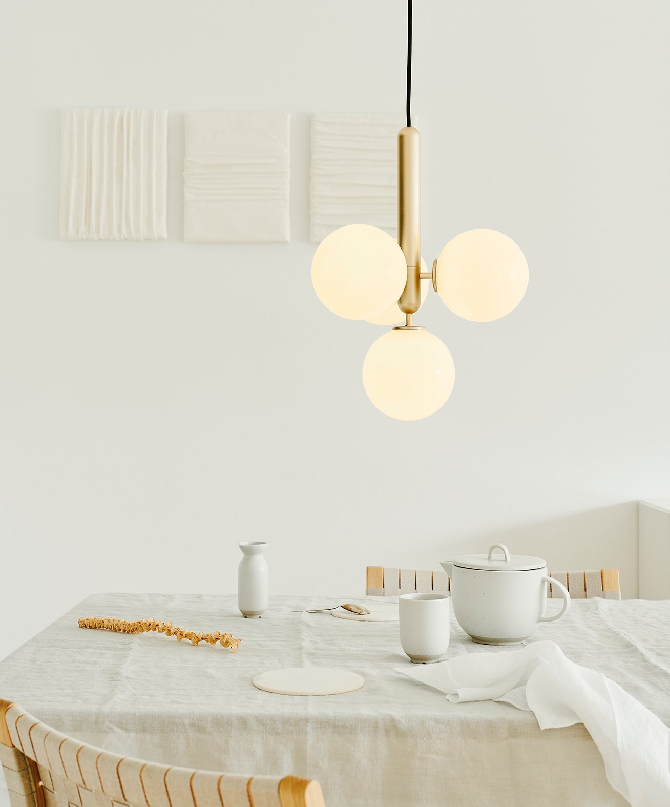 Miira Brass Pendant Light - Blowlighting