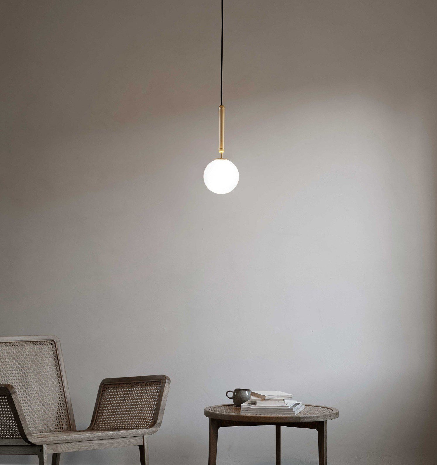 Miira Brass Pendant Light - Blowlighting