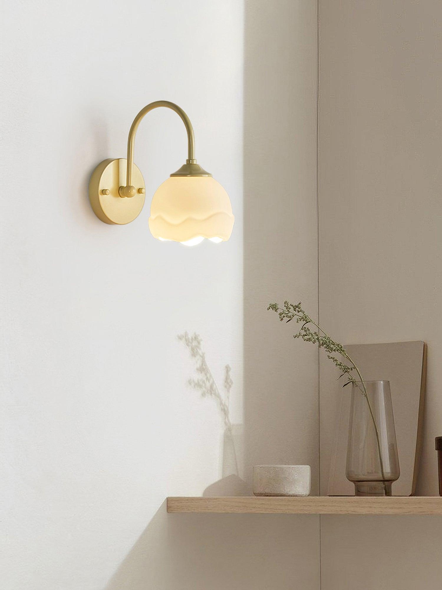 Milk White Floral Wall Lamp - Blowlighting