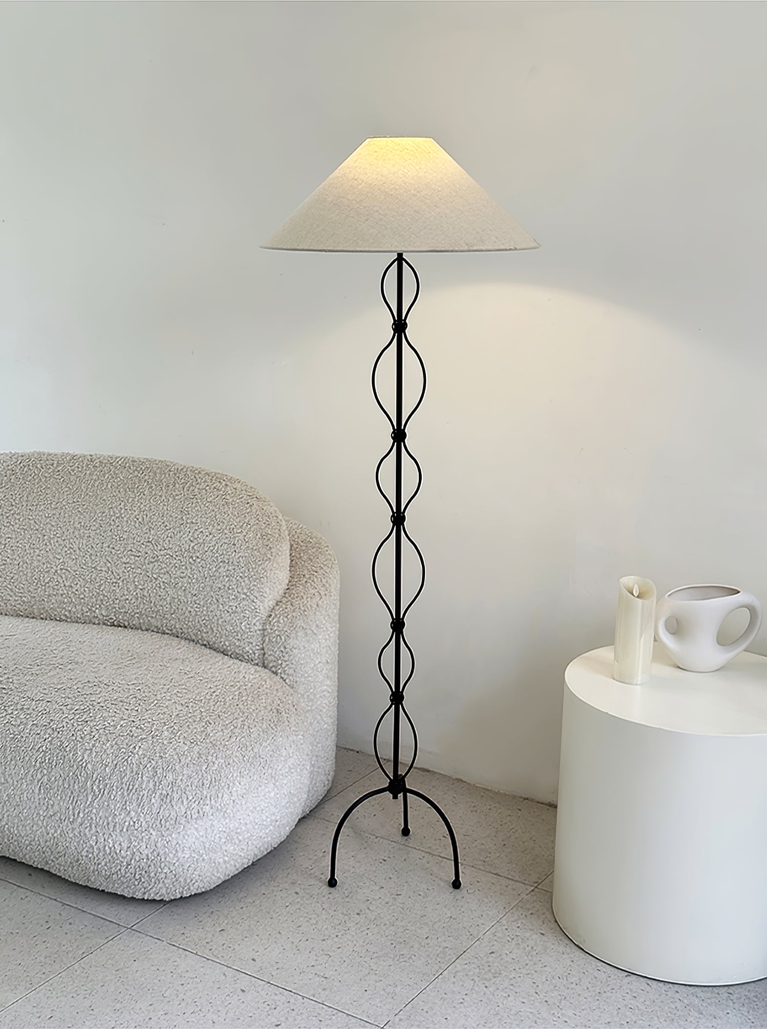 Minimalist Iron Twist Floor Lamp - Blowlighting