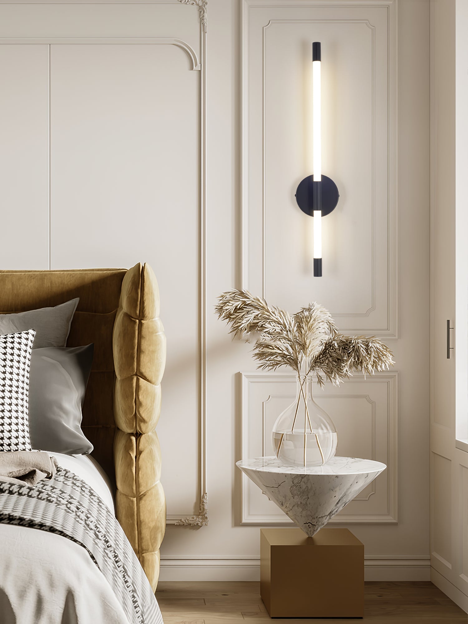 Minimalist Vertical Wall Sconce - Blowlighting