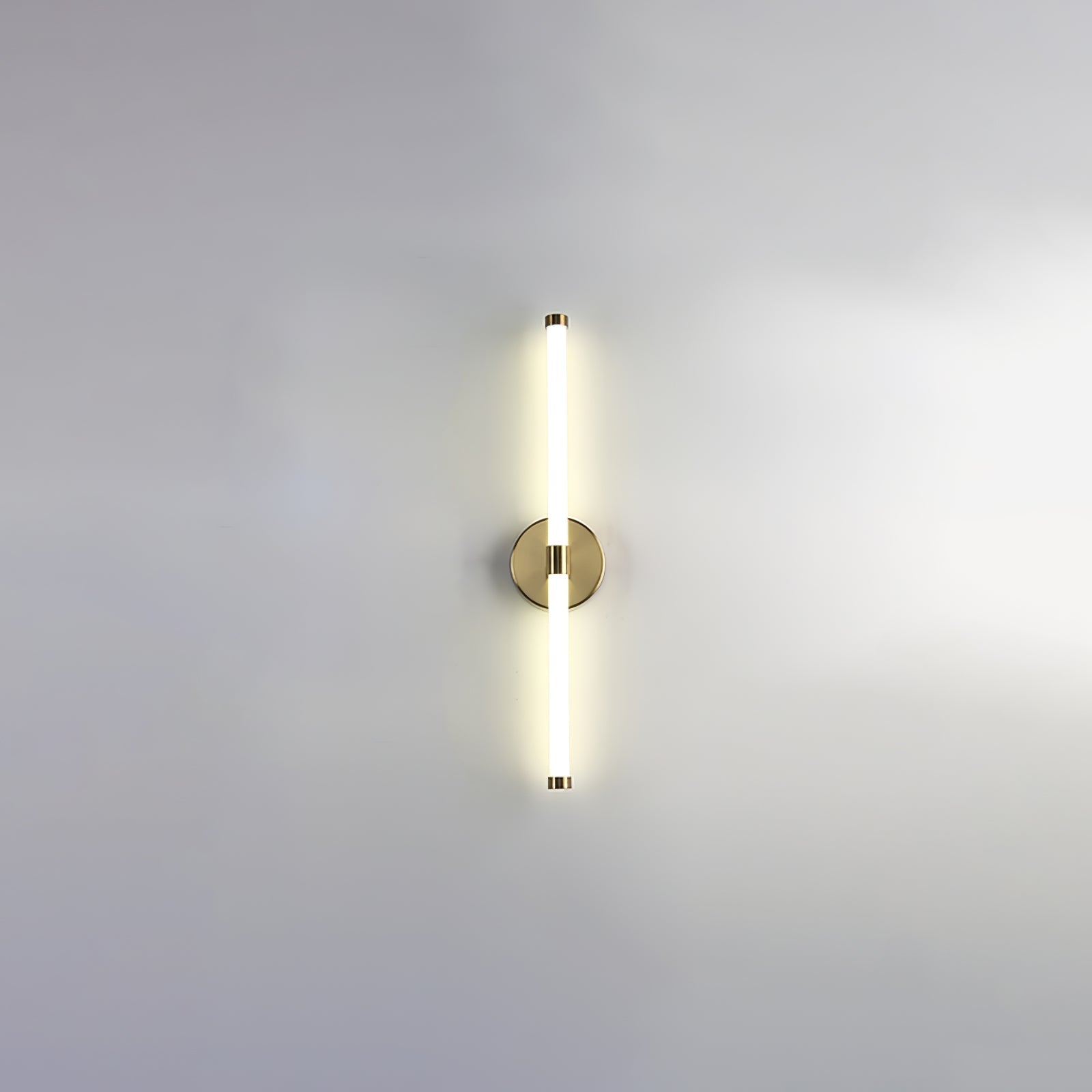 Minimalist Vertical Wall Sconce - Blowlighting