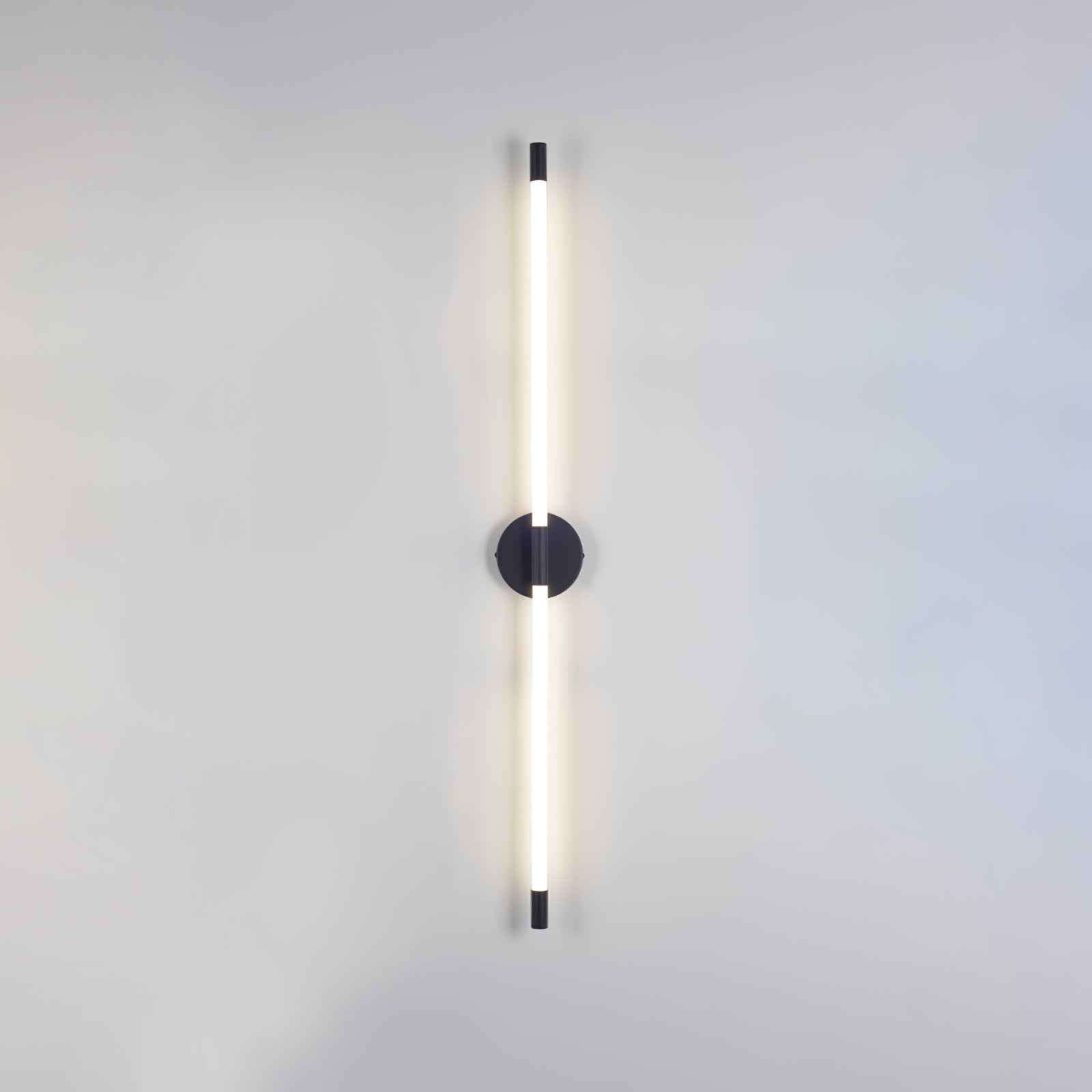 Minimalist Vertical Wall Sconce - Blowlighting
