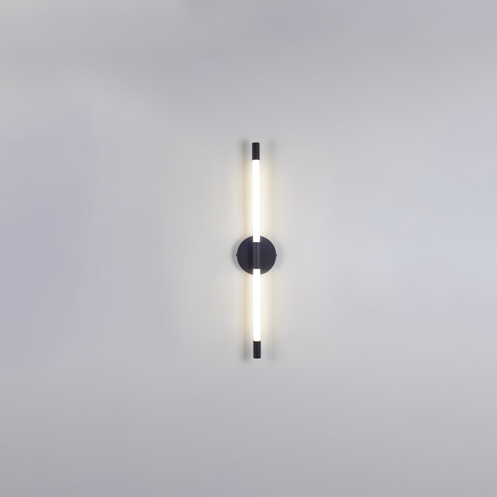 Minimalist Vertical Wall Sconce - Blowlighting