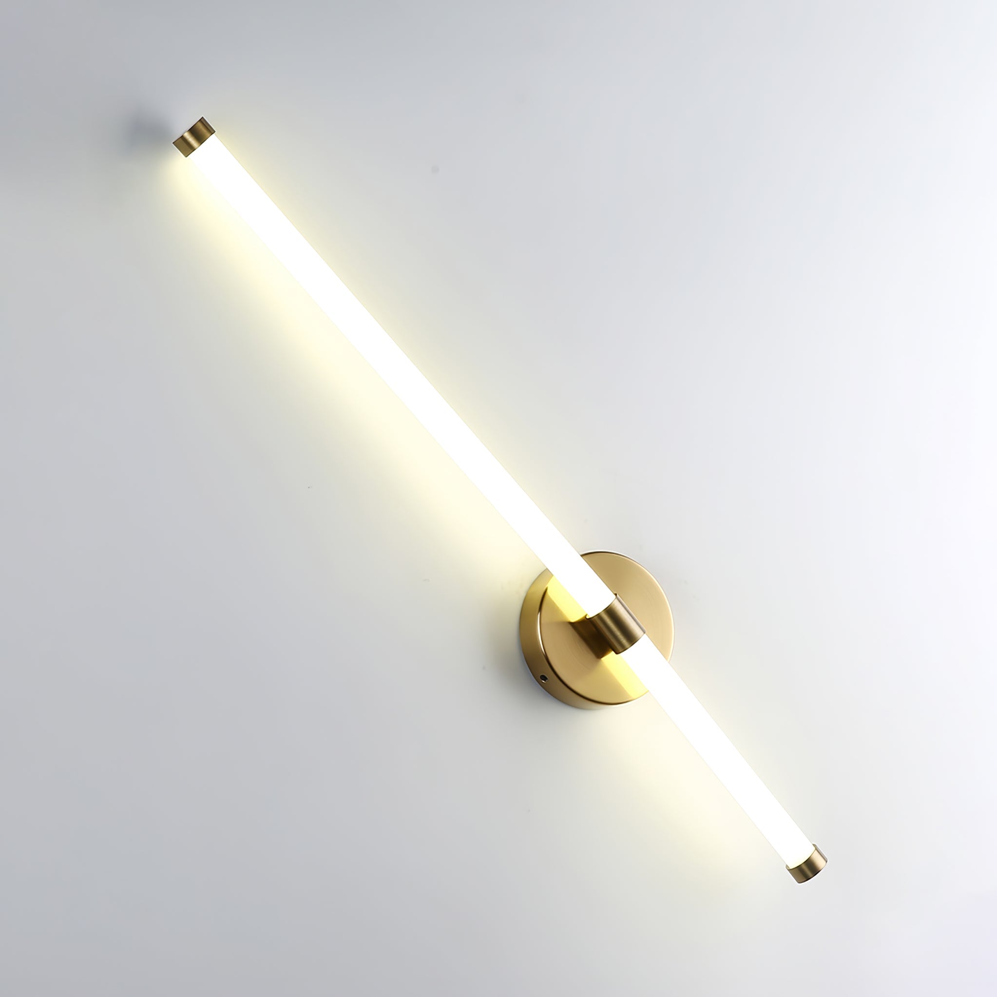 Minimalist Vertical Wall Sconce - Blowlighting