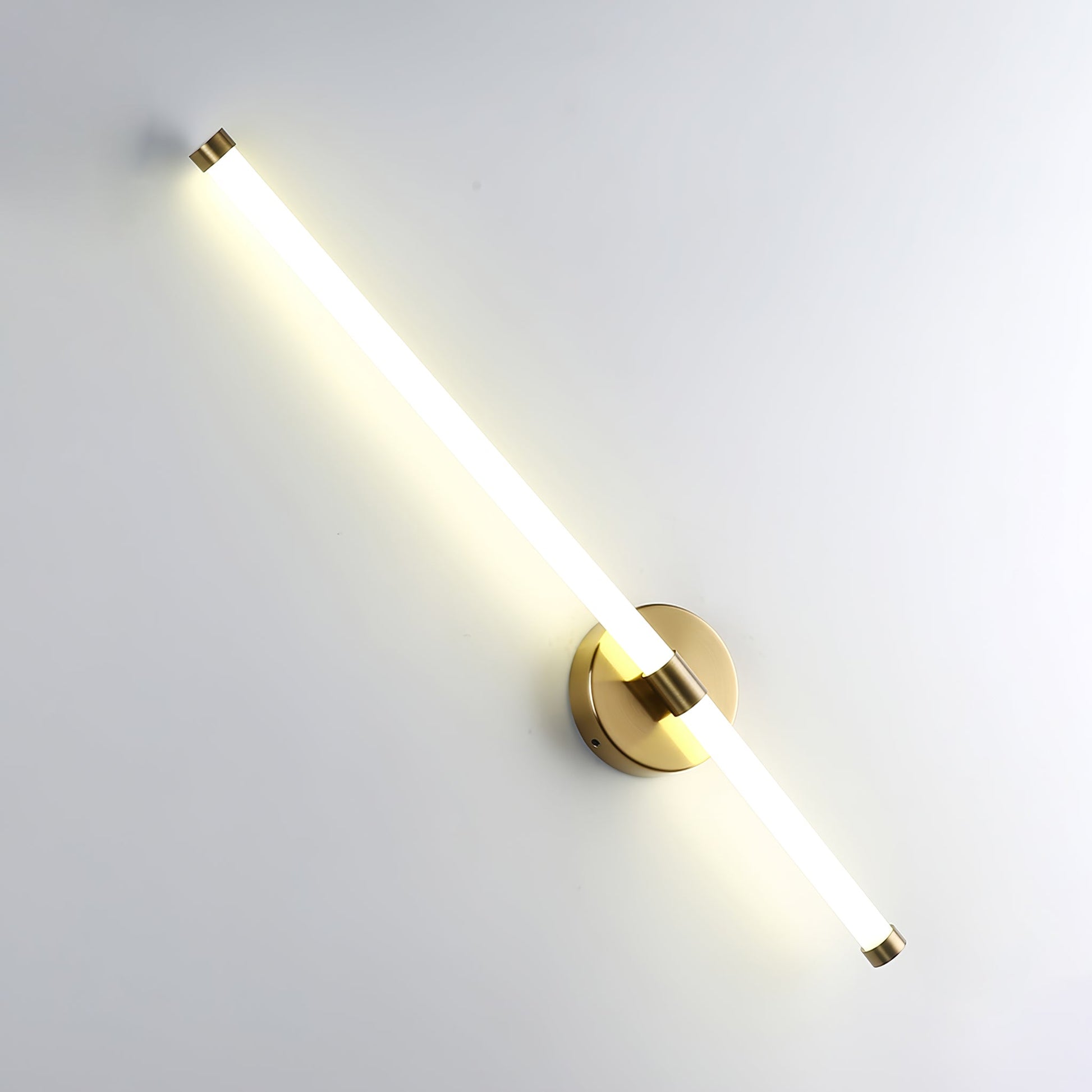 Minimalist Vertical Wall Sconce - Blowlighting
