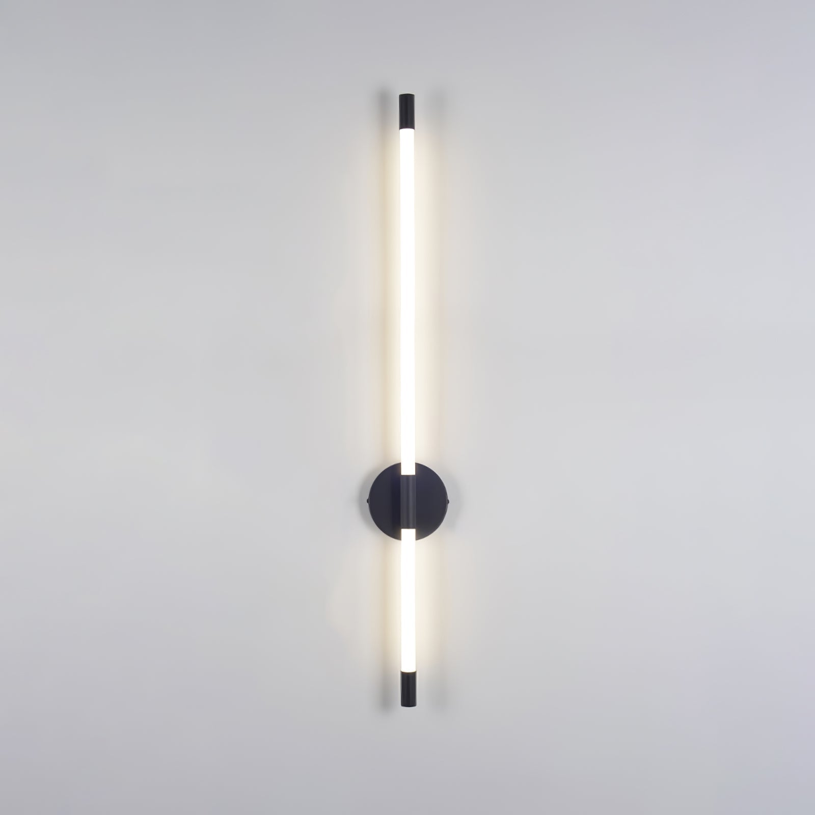Minimalist Vertical Wall Sconce - Blowlighting