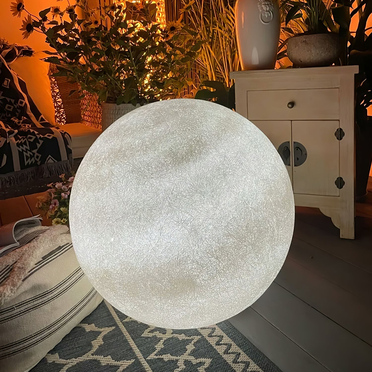 Moon Table Lamp - Blowlighting