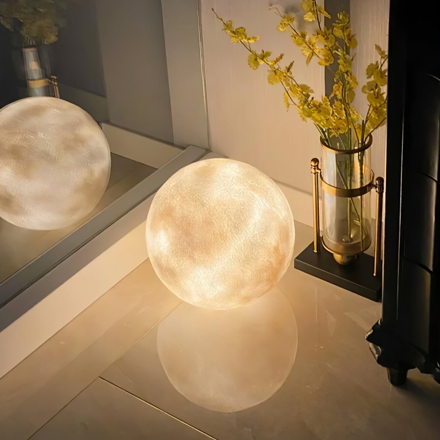 Moon Table Lamp - Blowlighting