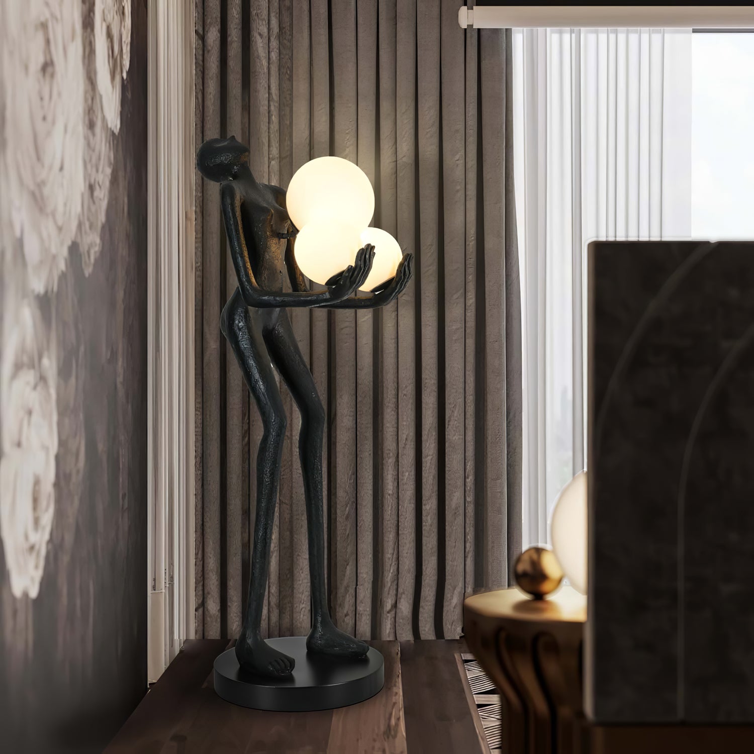 Erthearae Abstract Iron Floor Lamp - Blowlighting
