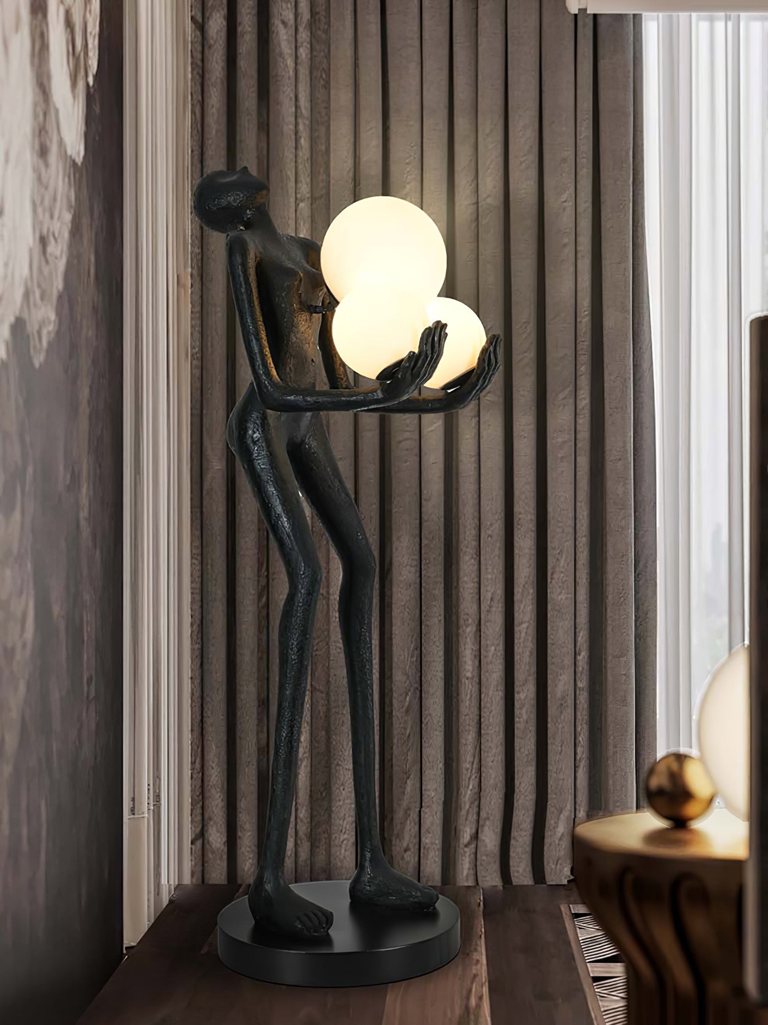Erthearae Abstract Iron Floor Lamp - Blowlighting