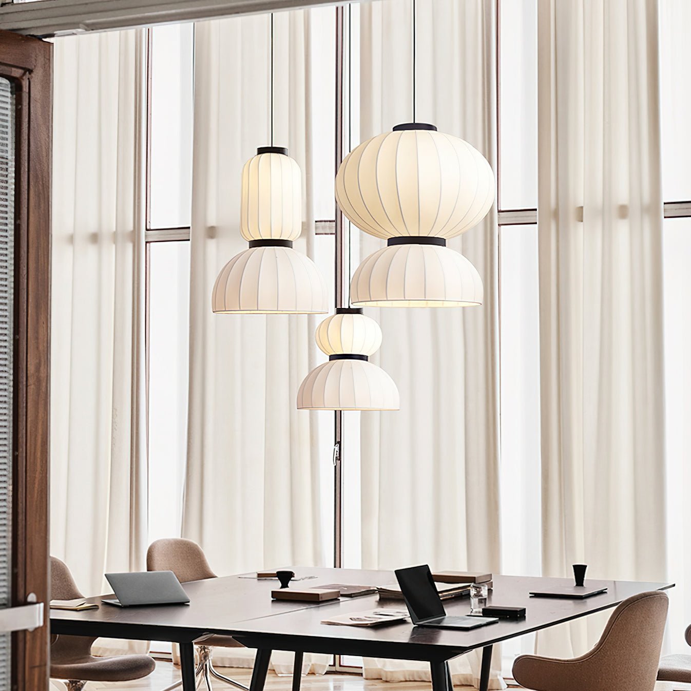 Eurzorion Silk Lantern Pendant Light - Blowlighting