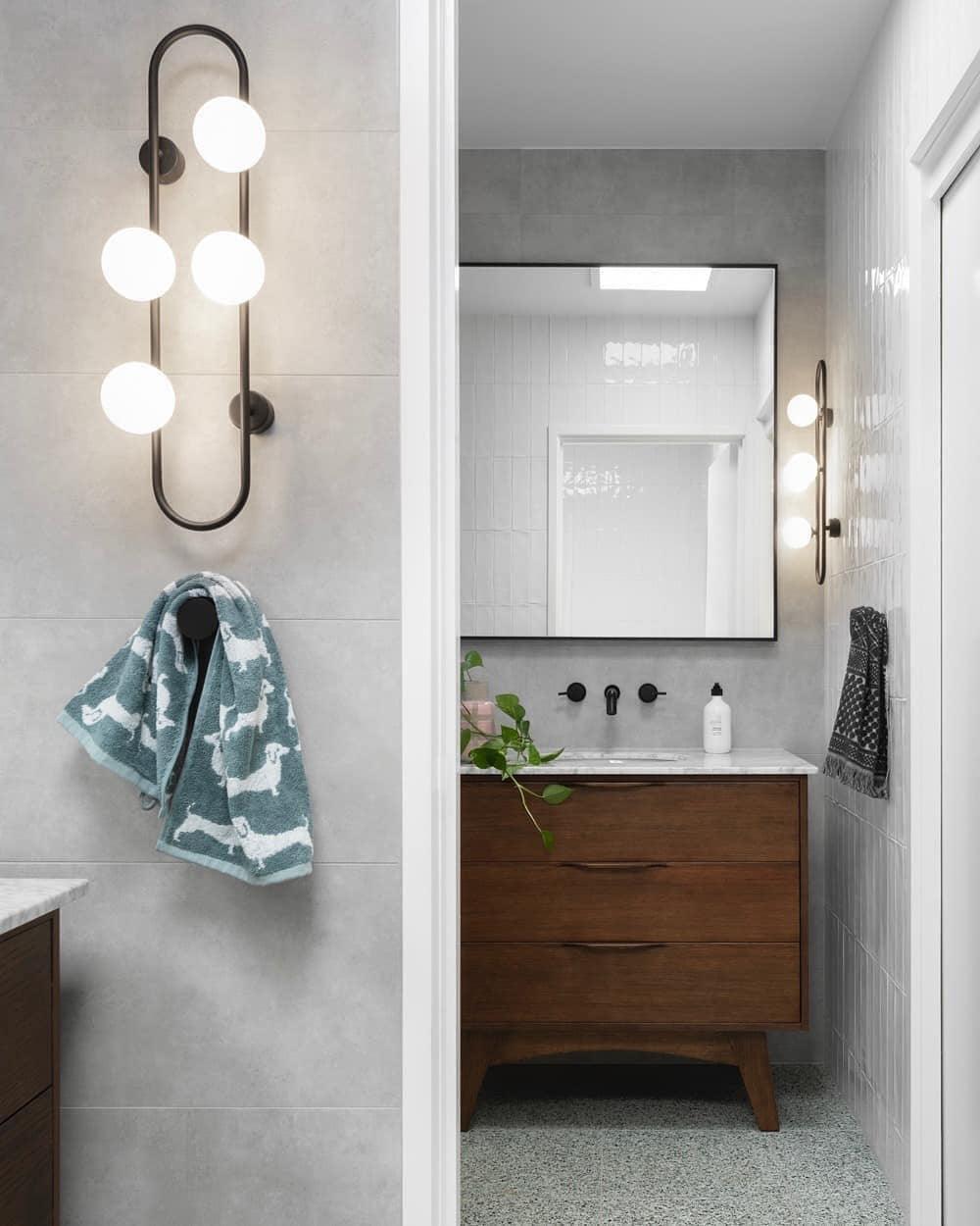 Buch Wall Lamp - Blowlighting