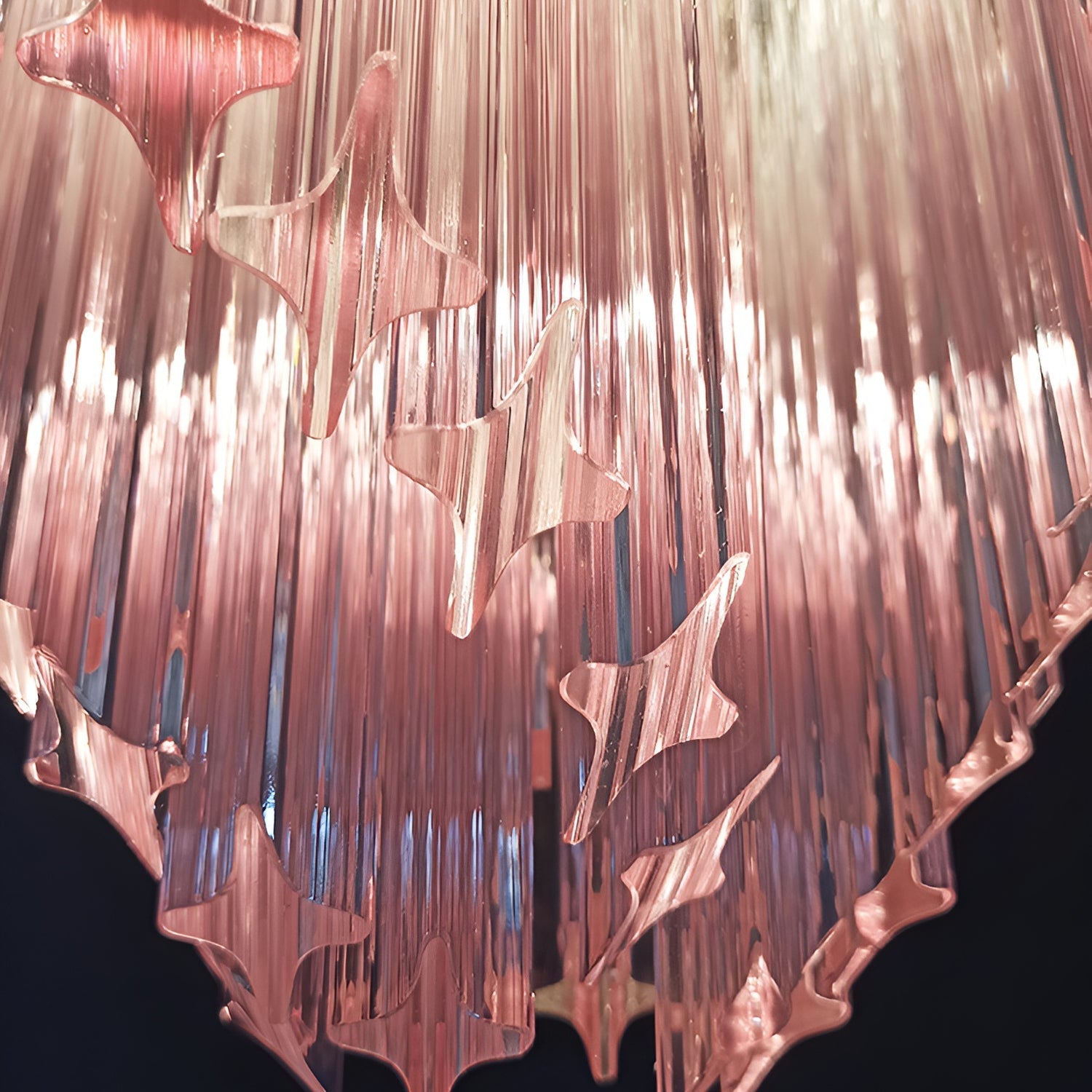 Evmararae Gradient Glass Chandelier - Blowlighting