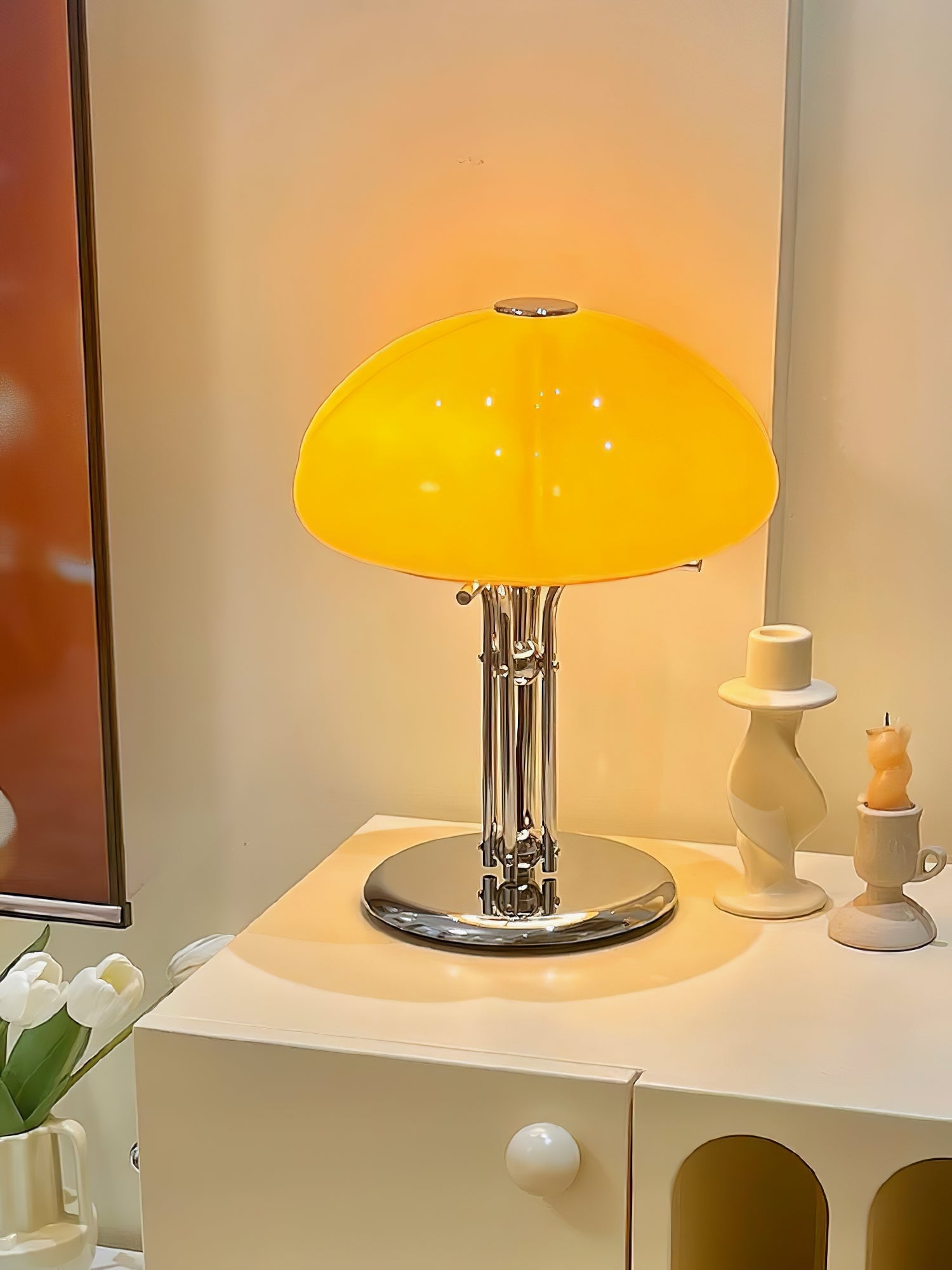 Mushroom Bauhaus Table Lamp - Blowlighting
