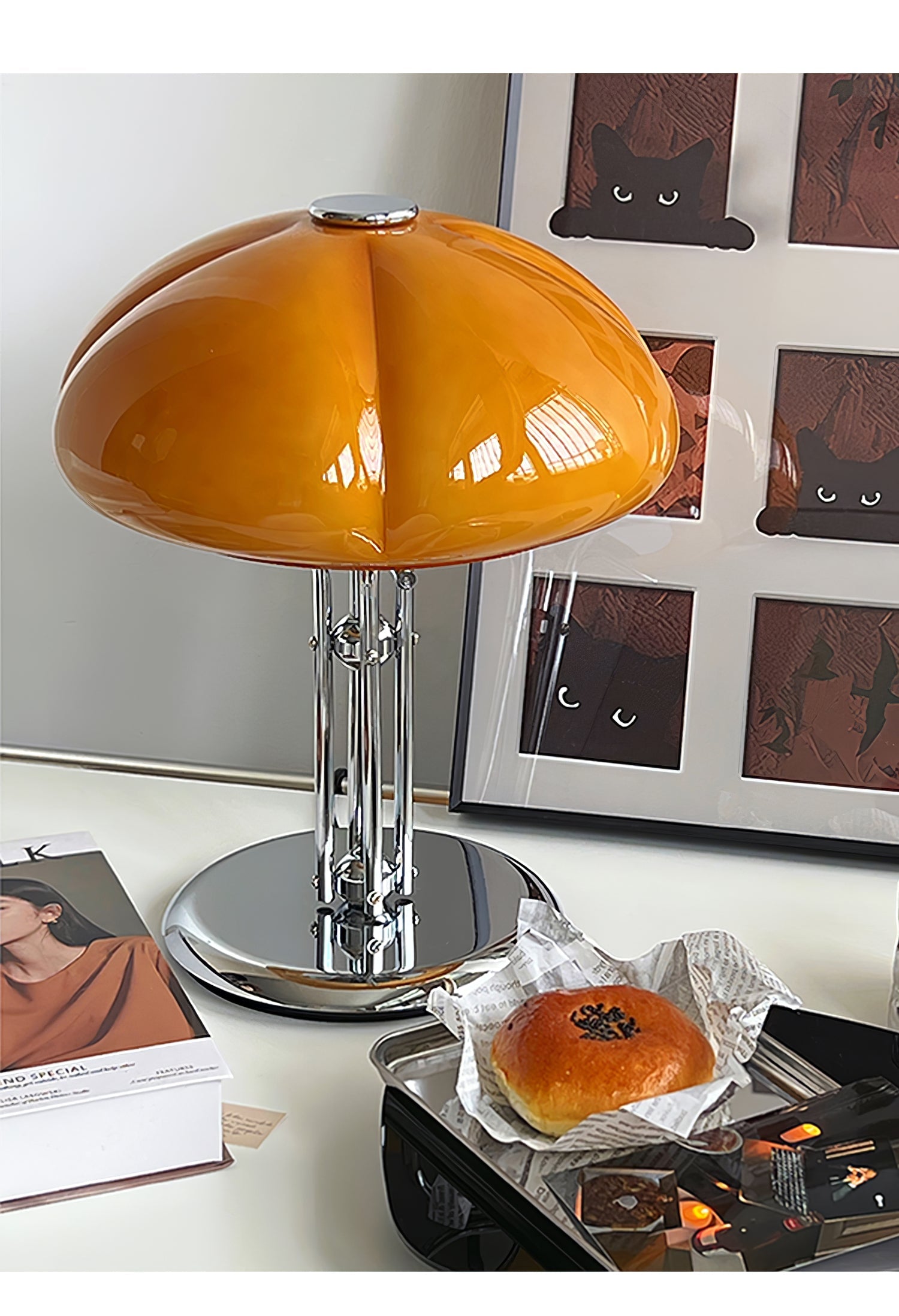 Mushroom Bauhaus Table Lamp - Blowlighting