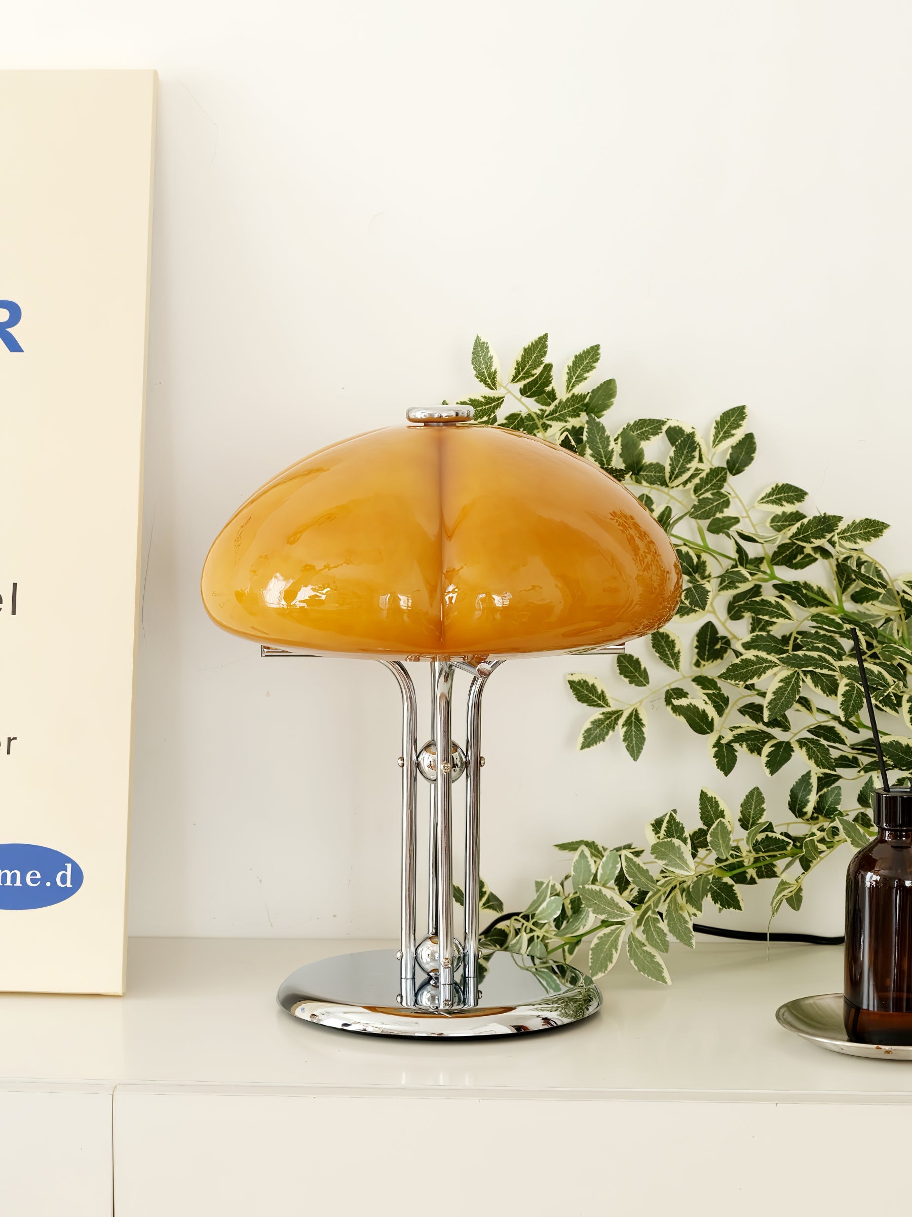 Mushroom Bauhaus Table Lamp - Blowlighting