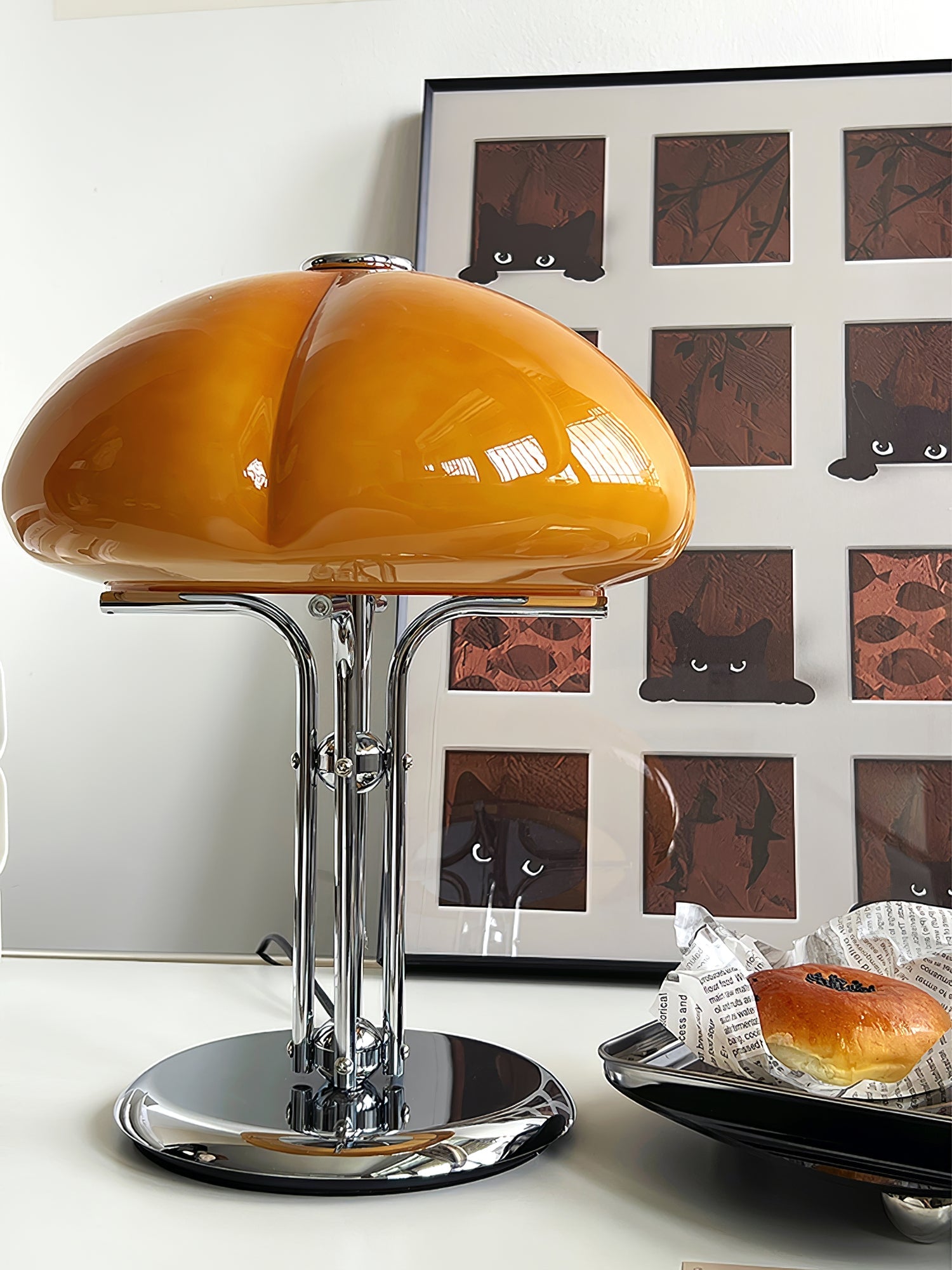 Mushroom Bauhaus Table Lamp - Blowlighting
