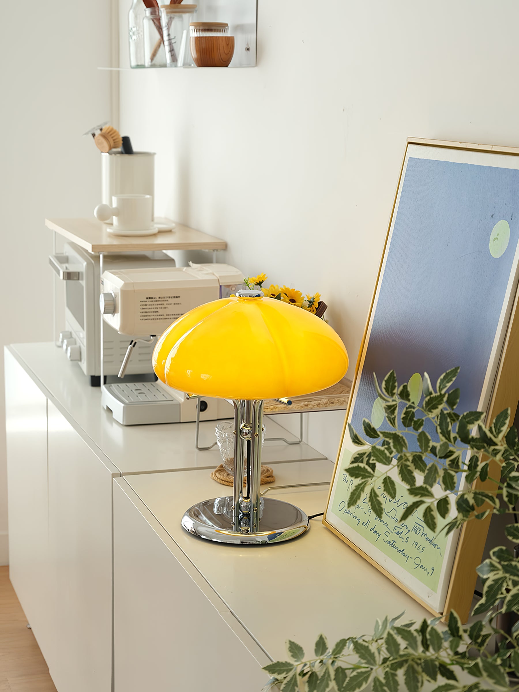 Mushroom Bauhaus Table Lamp - Blowlighting