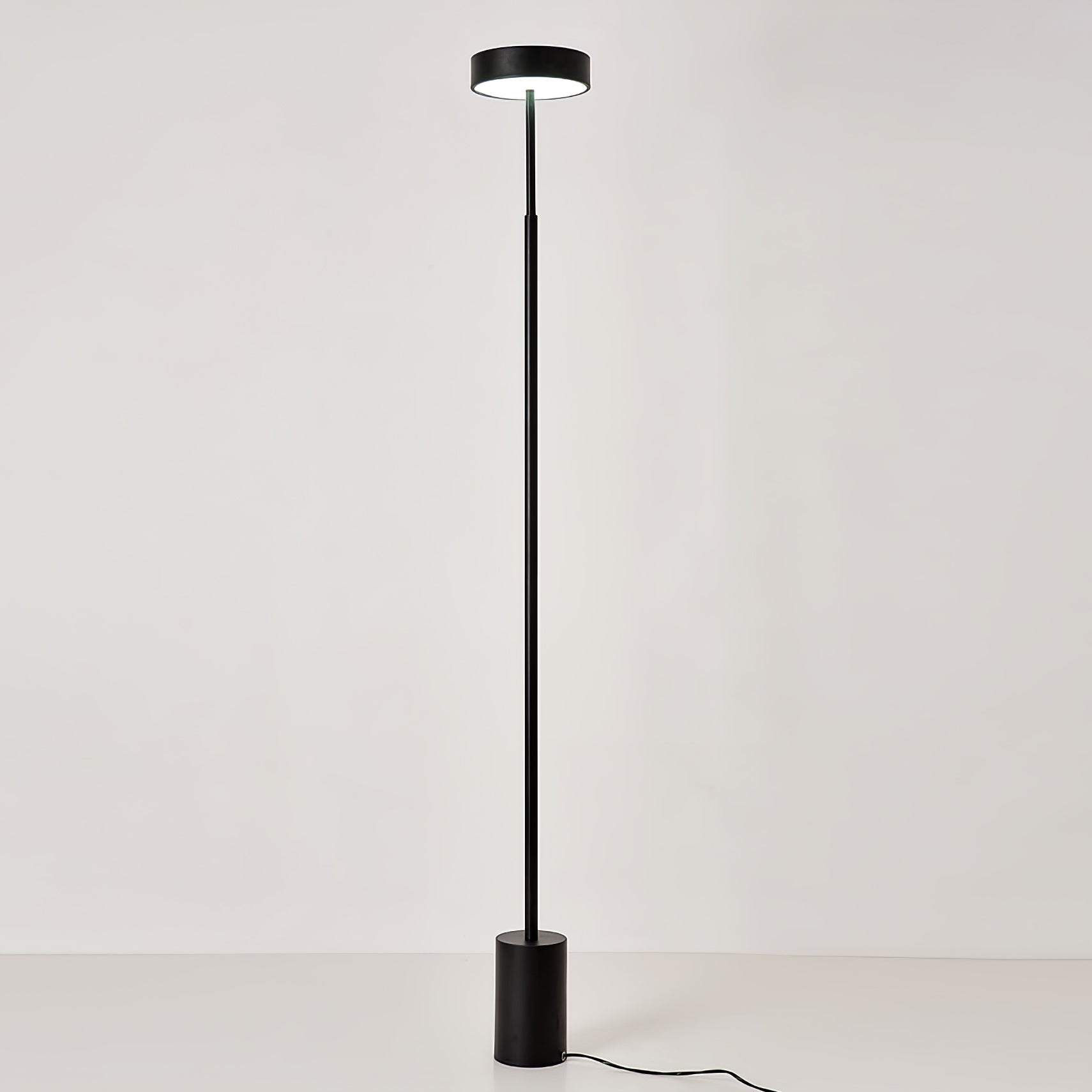 Naya Rotatable Floor Lamp - Blowlighting