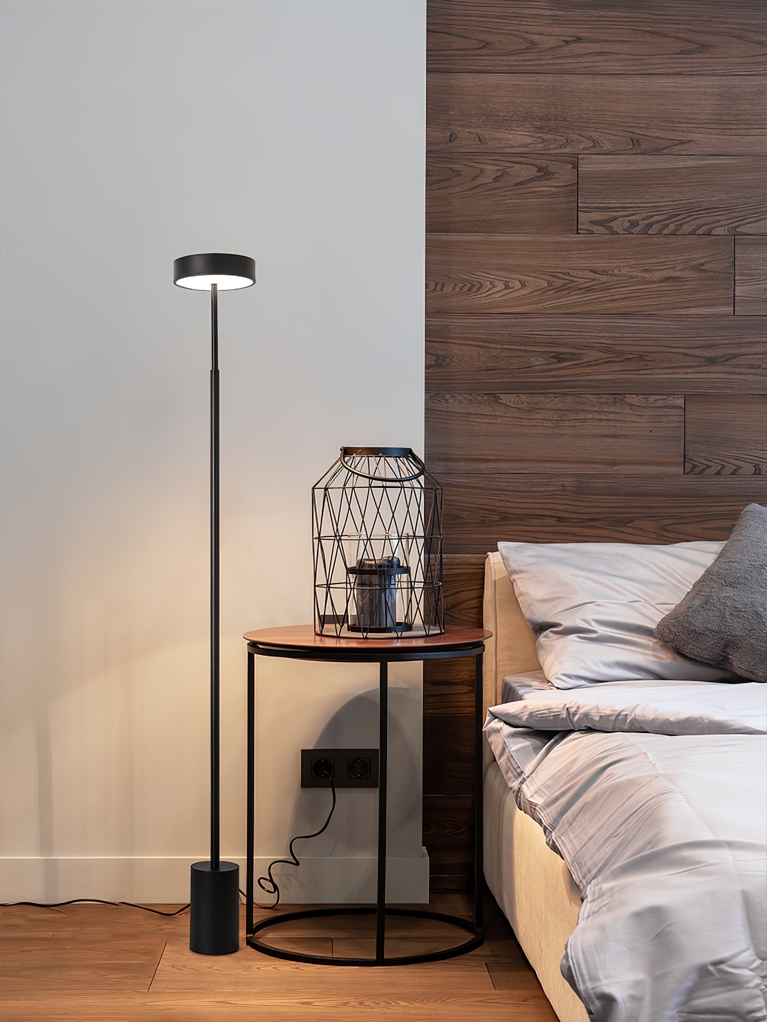 Naya Rotatable Floor Lamp - Blowlighting