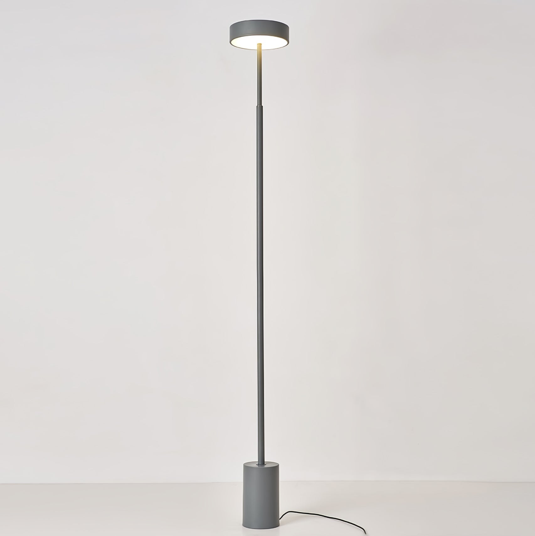 Naya Rotatable Floor Lamp - Blowlighting