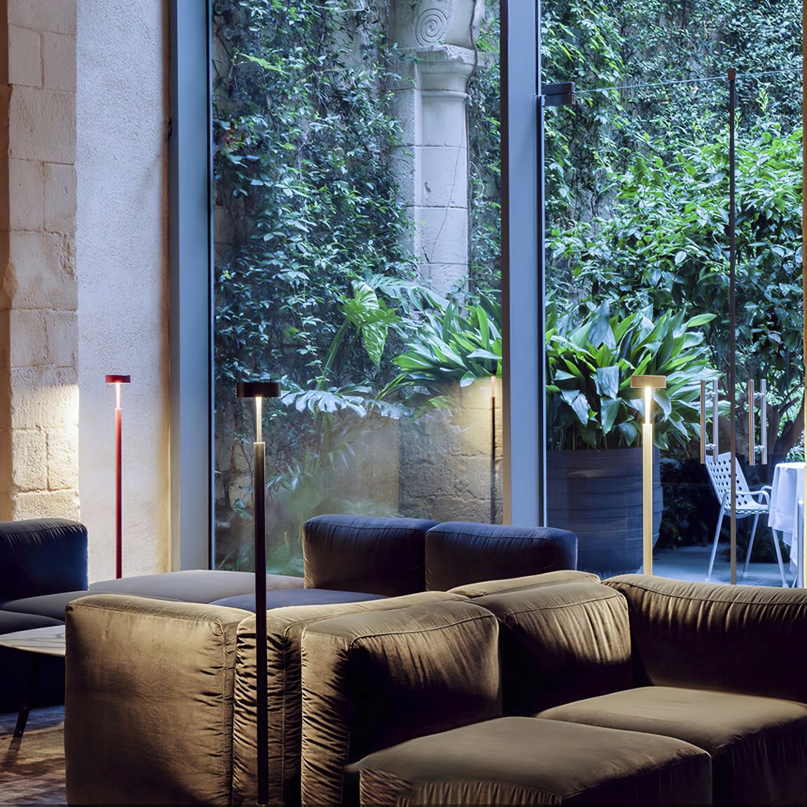 Naya Rotatable Floor Lamp - Blowlighting