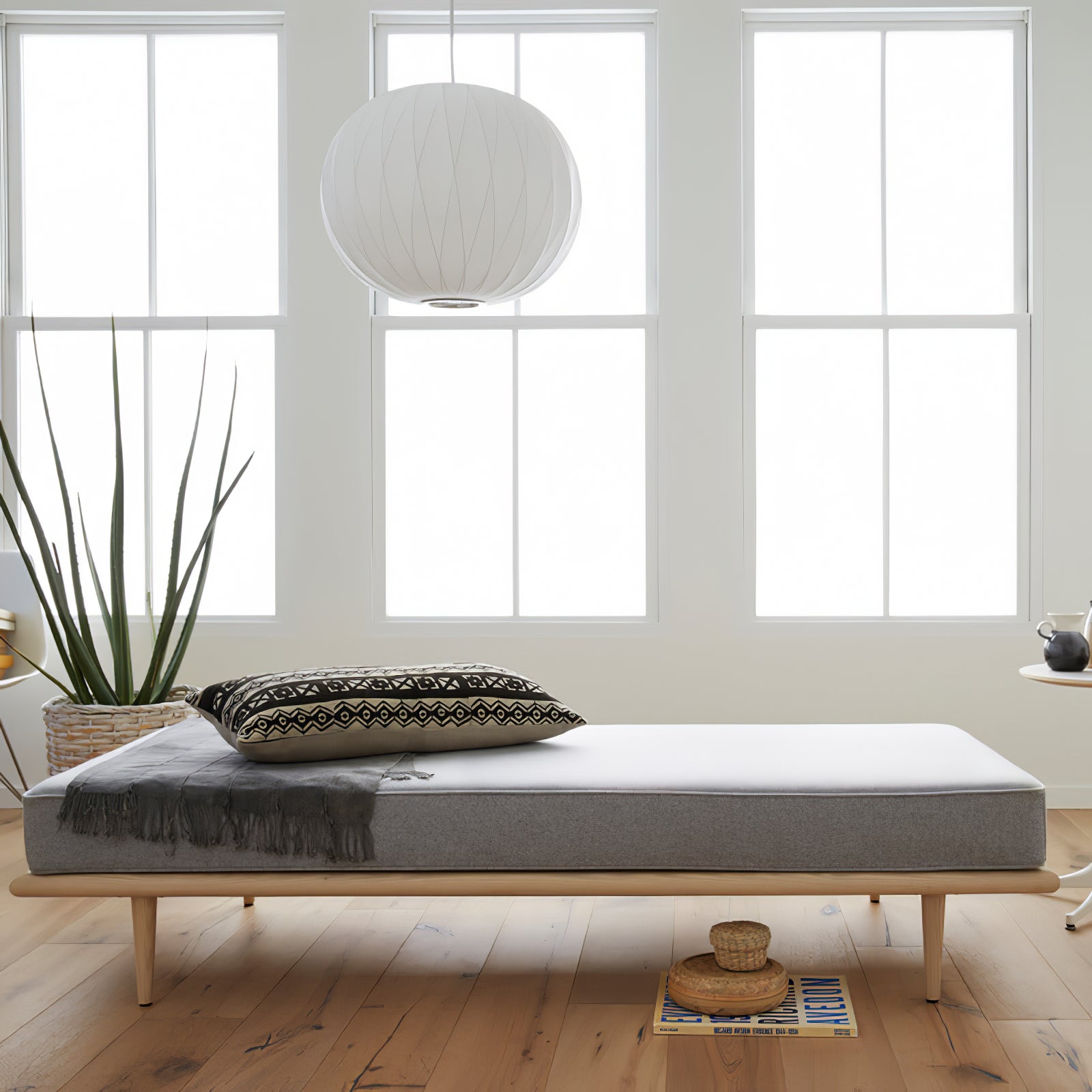 Bubble Mulberry Silk Pendant Lamp - Blowlighting