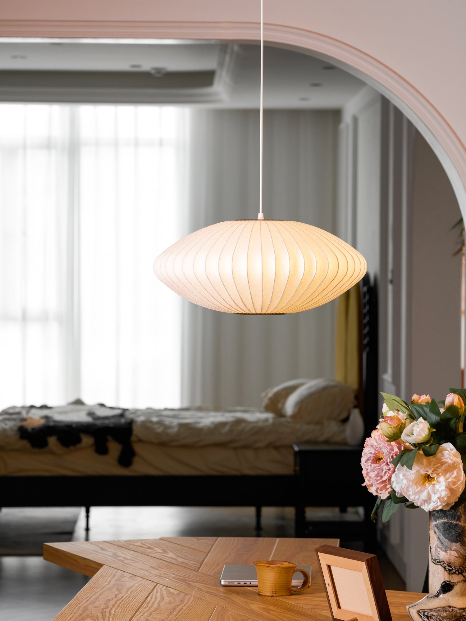 Bubble Mulberry Silk Pendant Lamp - Blowlighting