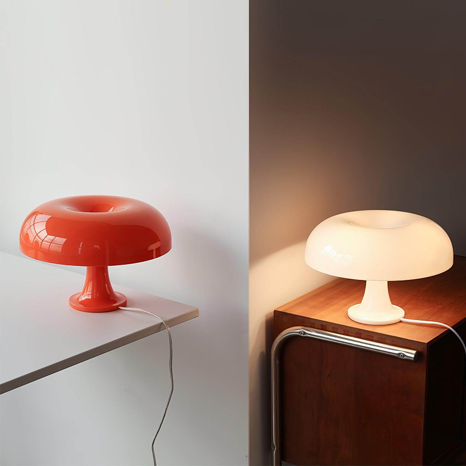 Mushroom Playful Table Lamp - Blowlighting