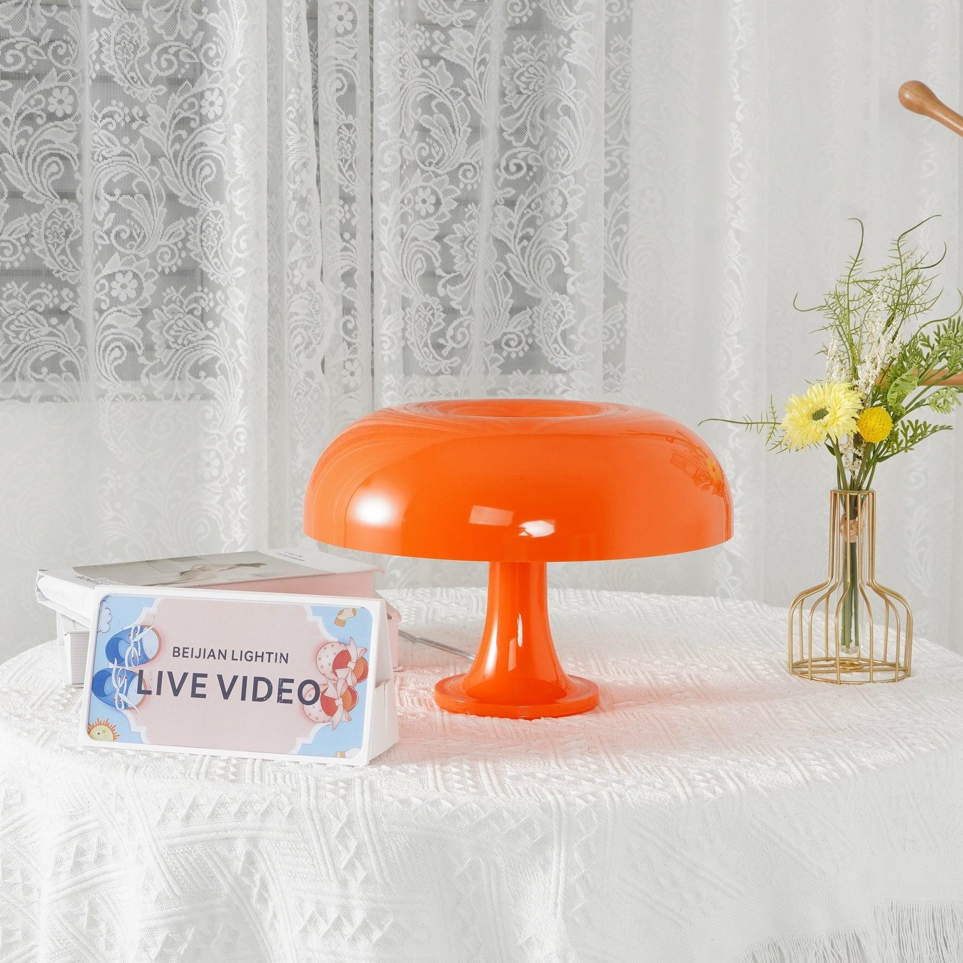 Mushroom Playful Table Lamp - Blowlighting