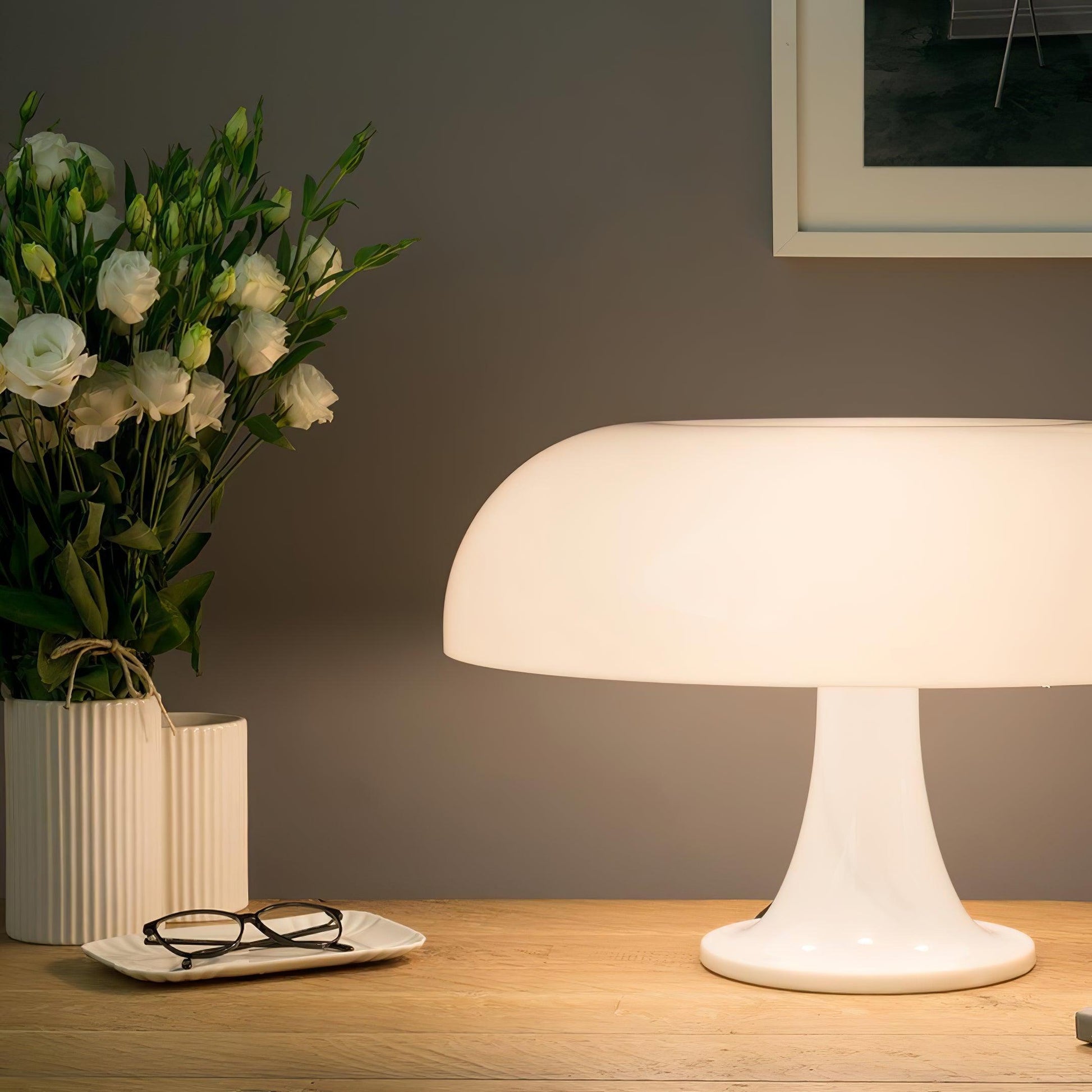 Mushroom Playful Table Lamp - Blowlighting
